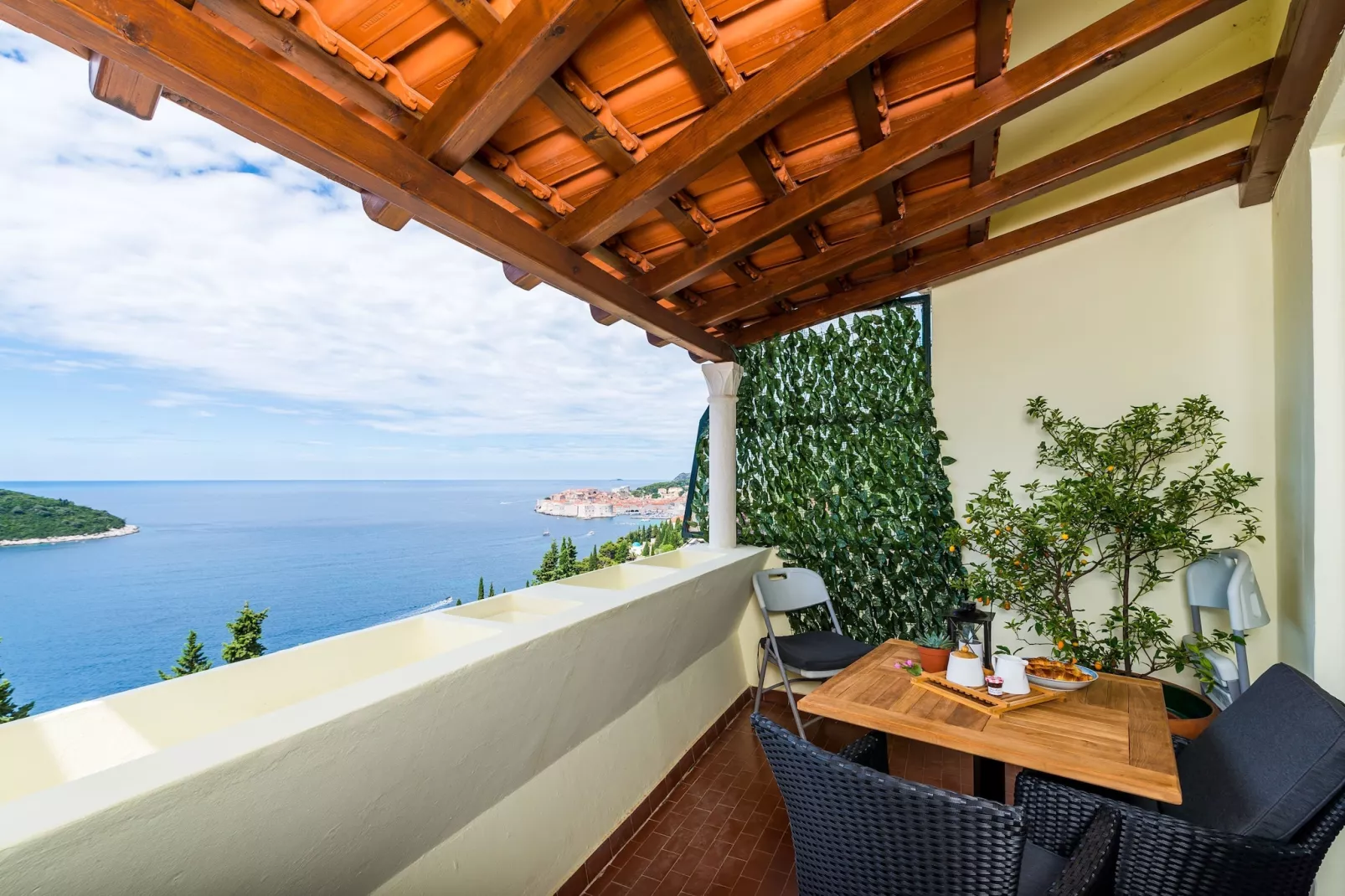 Apartment Reale - One Bedroom Apartment with Balcony and Sea View-Terrace balcony