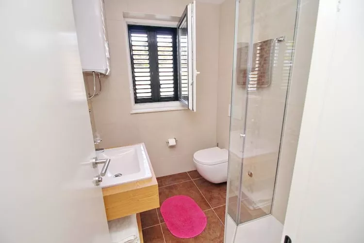 Apartments Kula - One Bedroom Apartment with Balcony and Sea View C3 - Bathroom