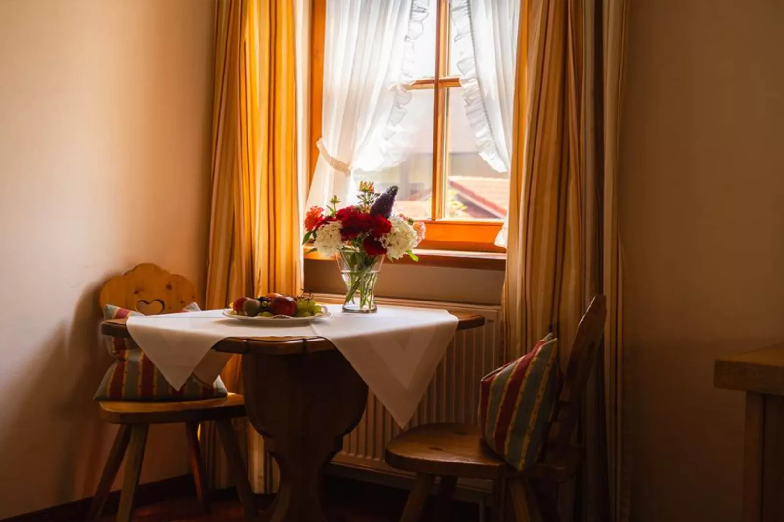 Sammareier Gutshof - Seniorsuite 70qm DG-Wohnzimmer