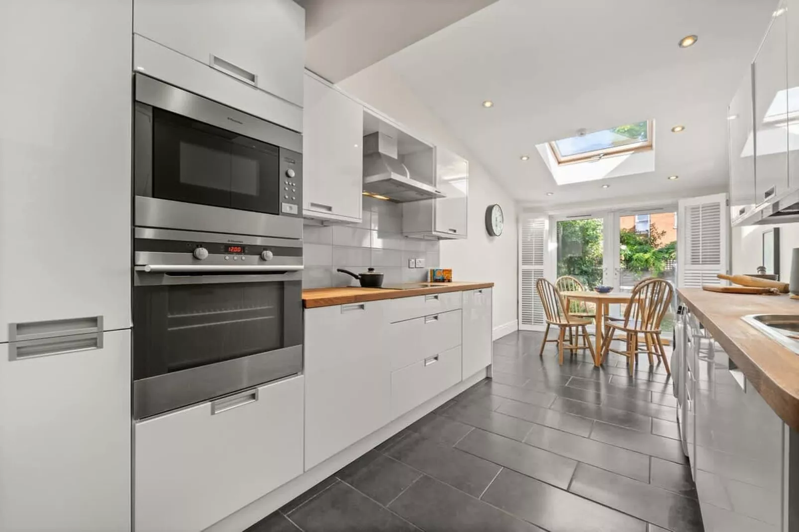 RG1 De Montfort Rd-Kitchen