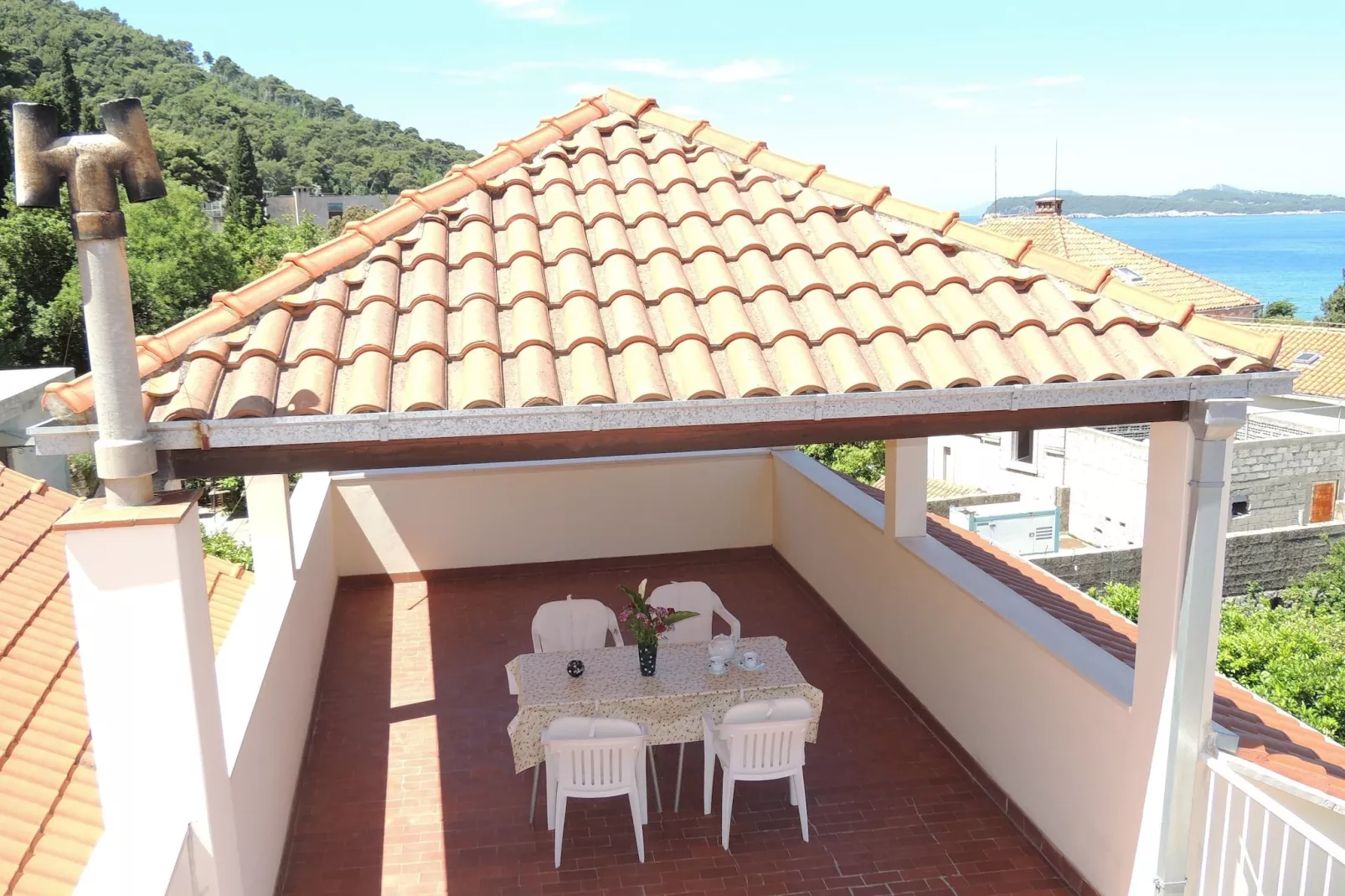 Villa Hortenzia -  Three-Bedroom Apartment with Terrace and Sea View-Terrasse
