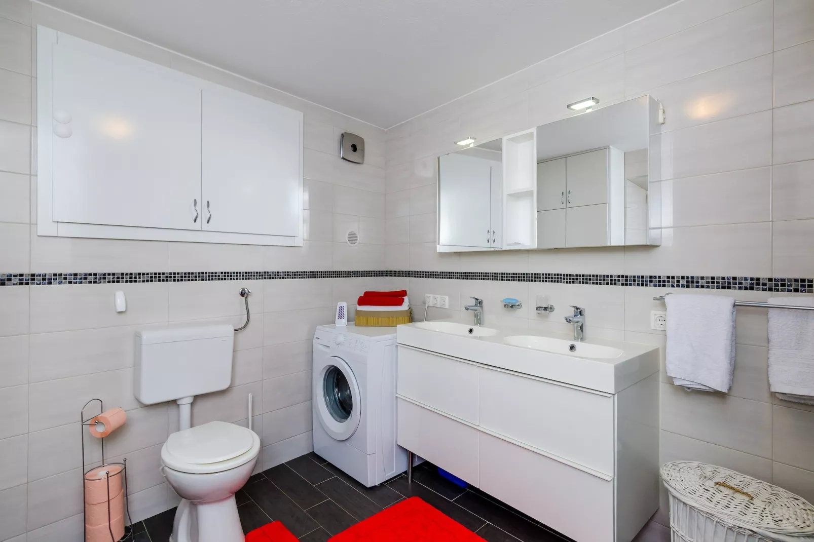 Holiday Home Avantgarde - Two Bedroom Holiday Home with Terrace and Sea View-Badezimmer