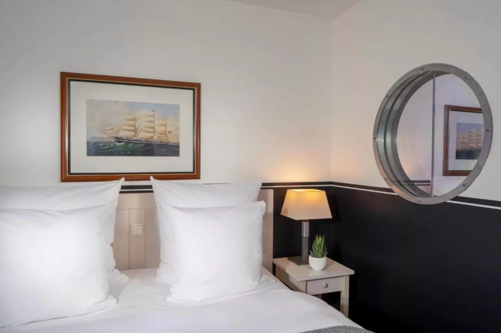 Hafendorf Double Room - Disability Access-Bedroom