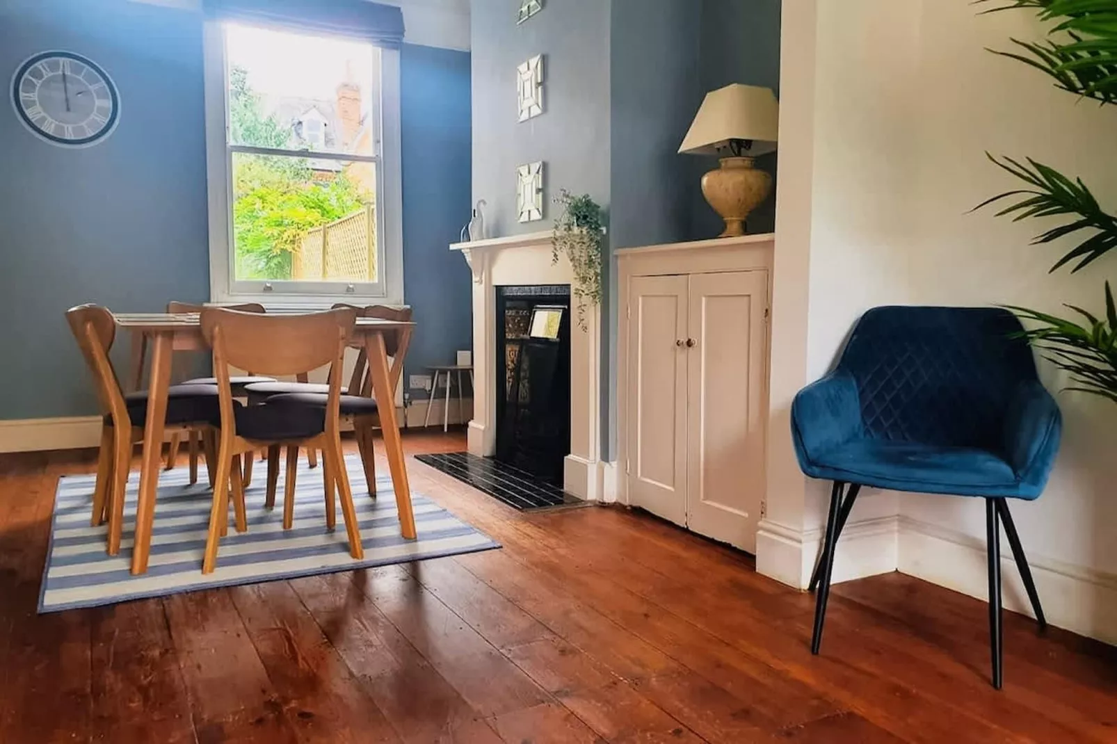 RG Donnington 30-Dining room