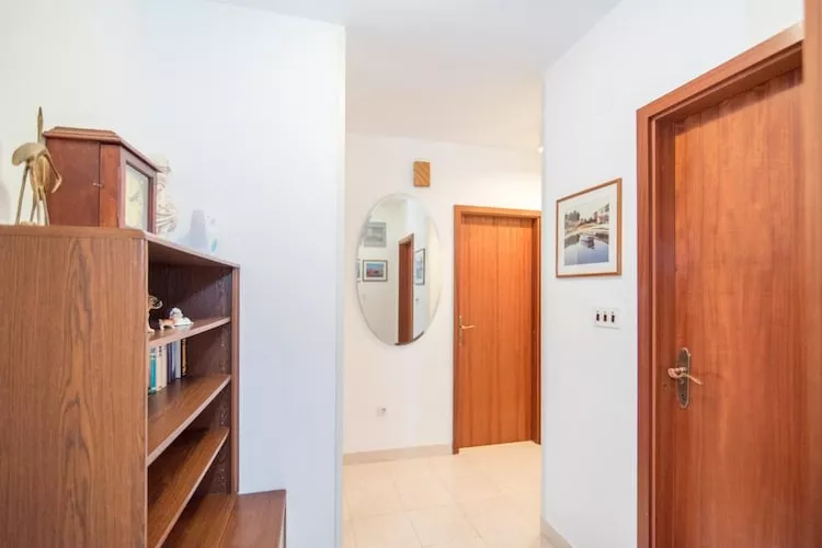 Apartments Paco - Two-Bedroom Apartment with Terrace and Sea View A2 (ST)-Innenbereich