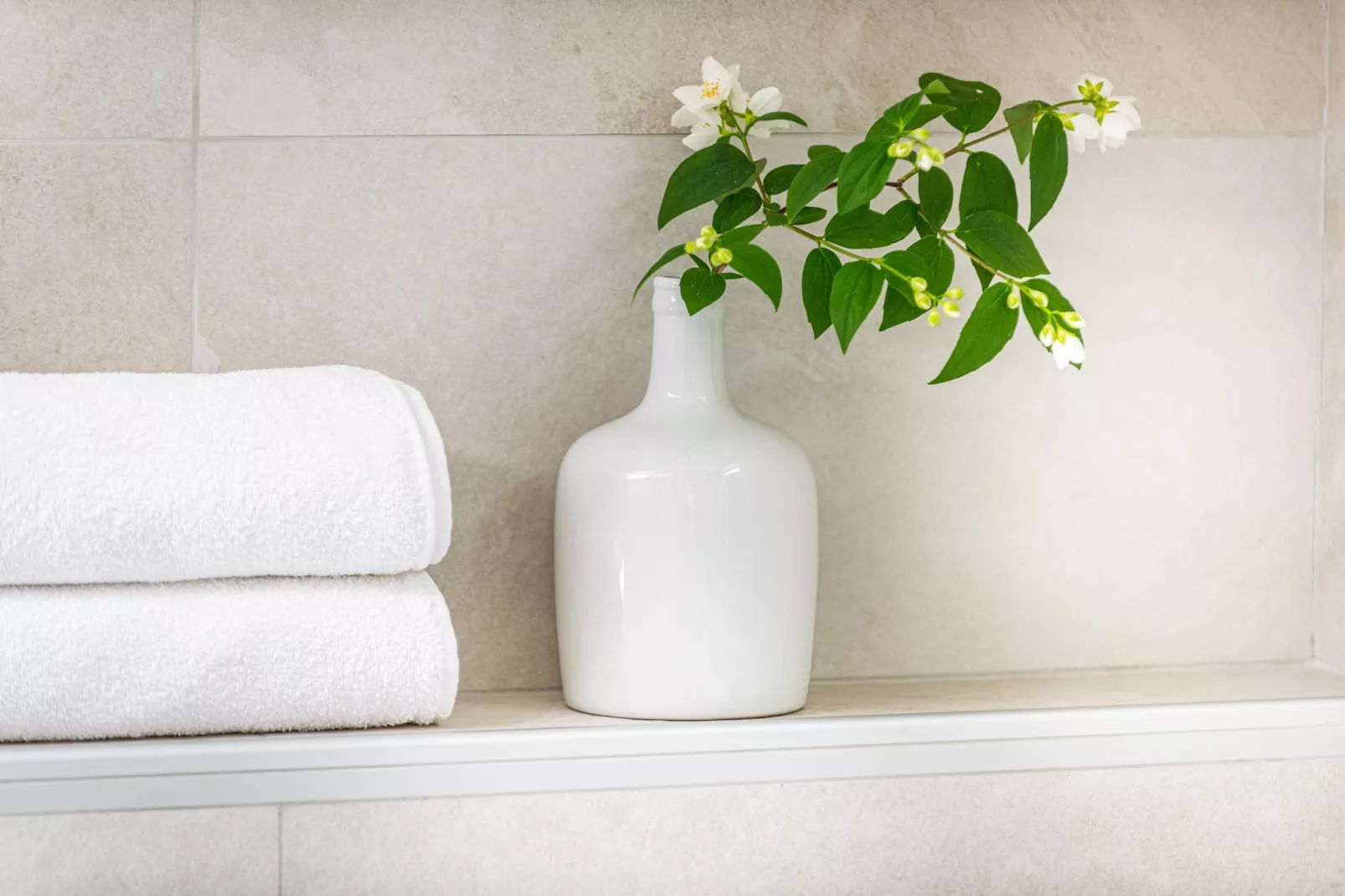 Apartments Terra - One Bedroom Apartment with Balcony and Garden View (MALI)-Bathroom