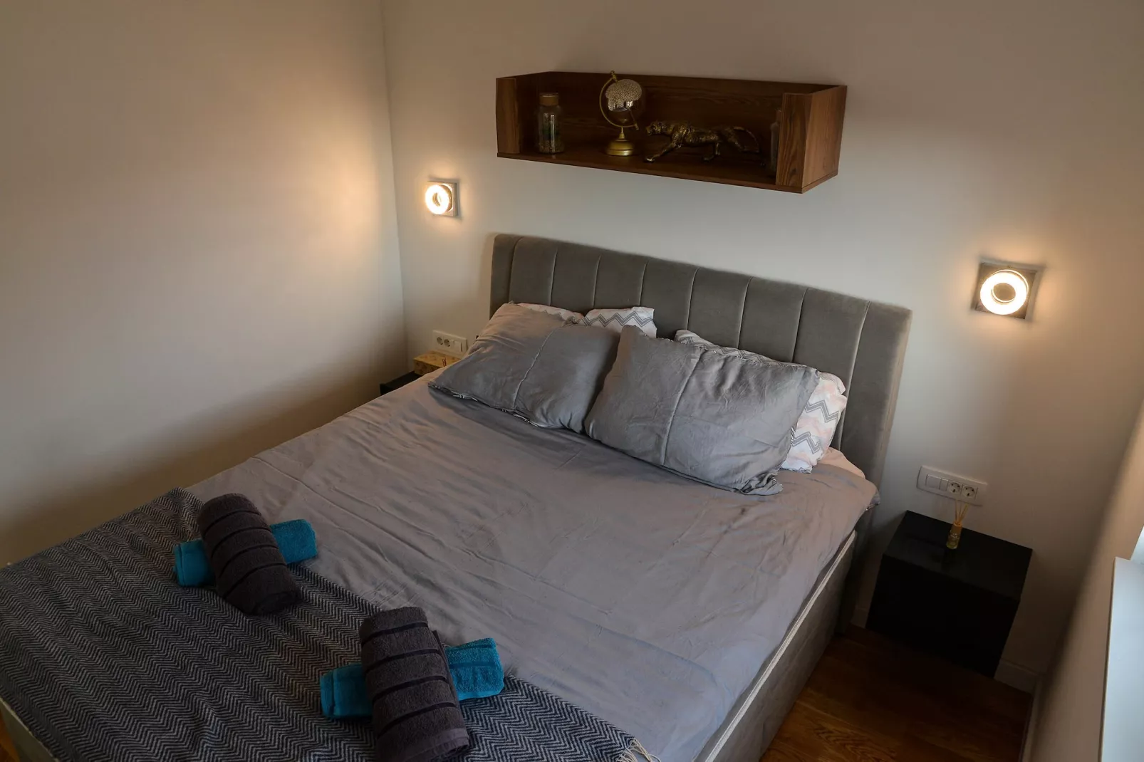 Apartment Nicole - One Bedroom Apartment with Balcony-Chambre