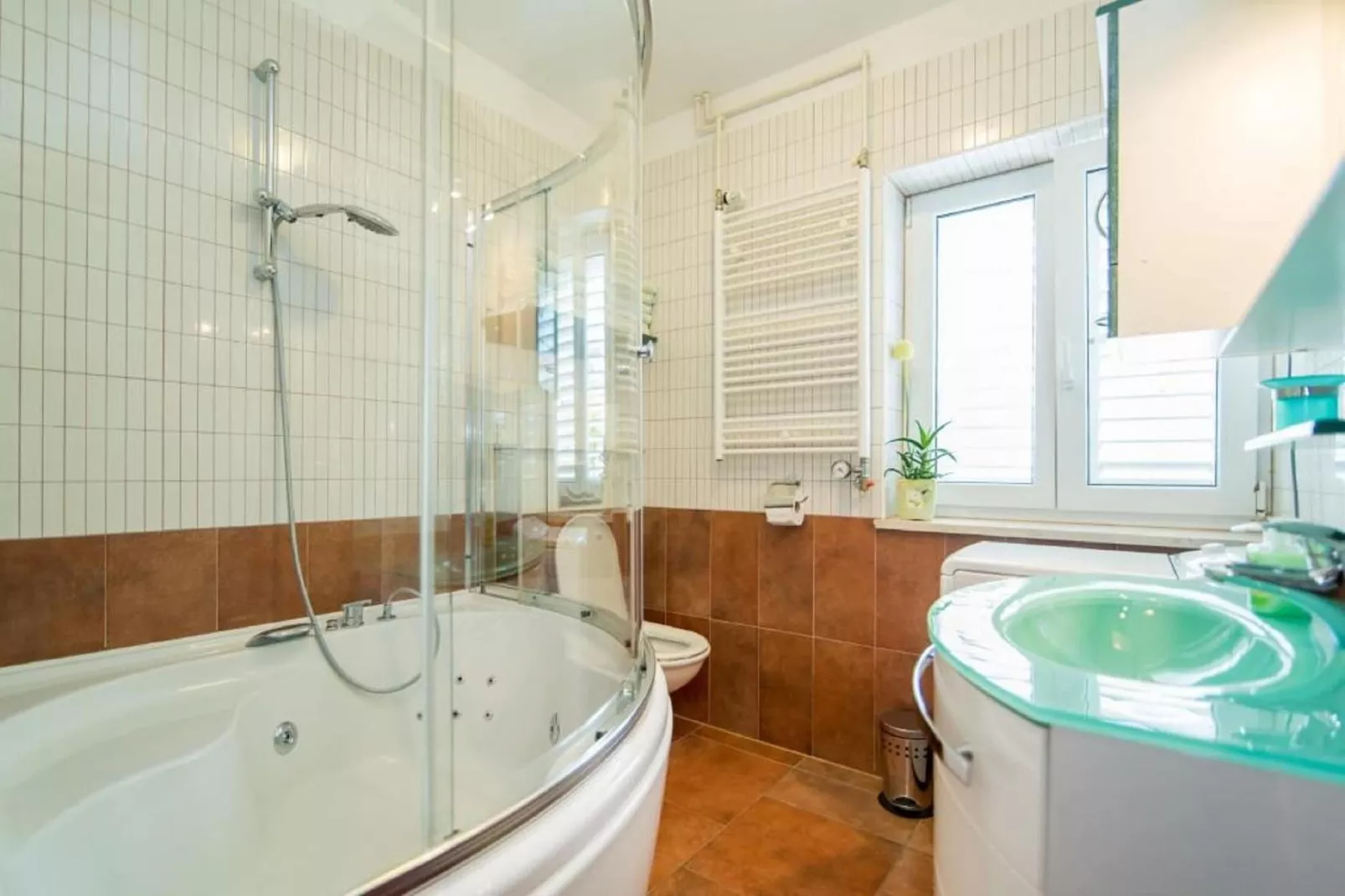 Three bedroom Apartment with terrace and sea view (Nera)-Badezimmer