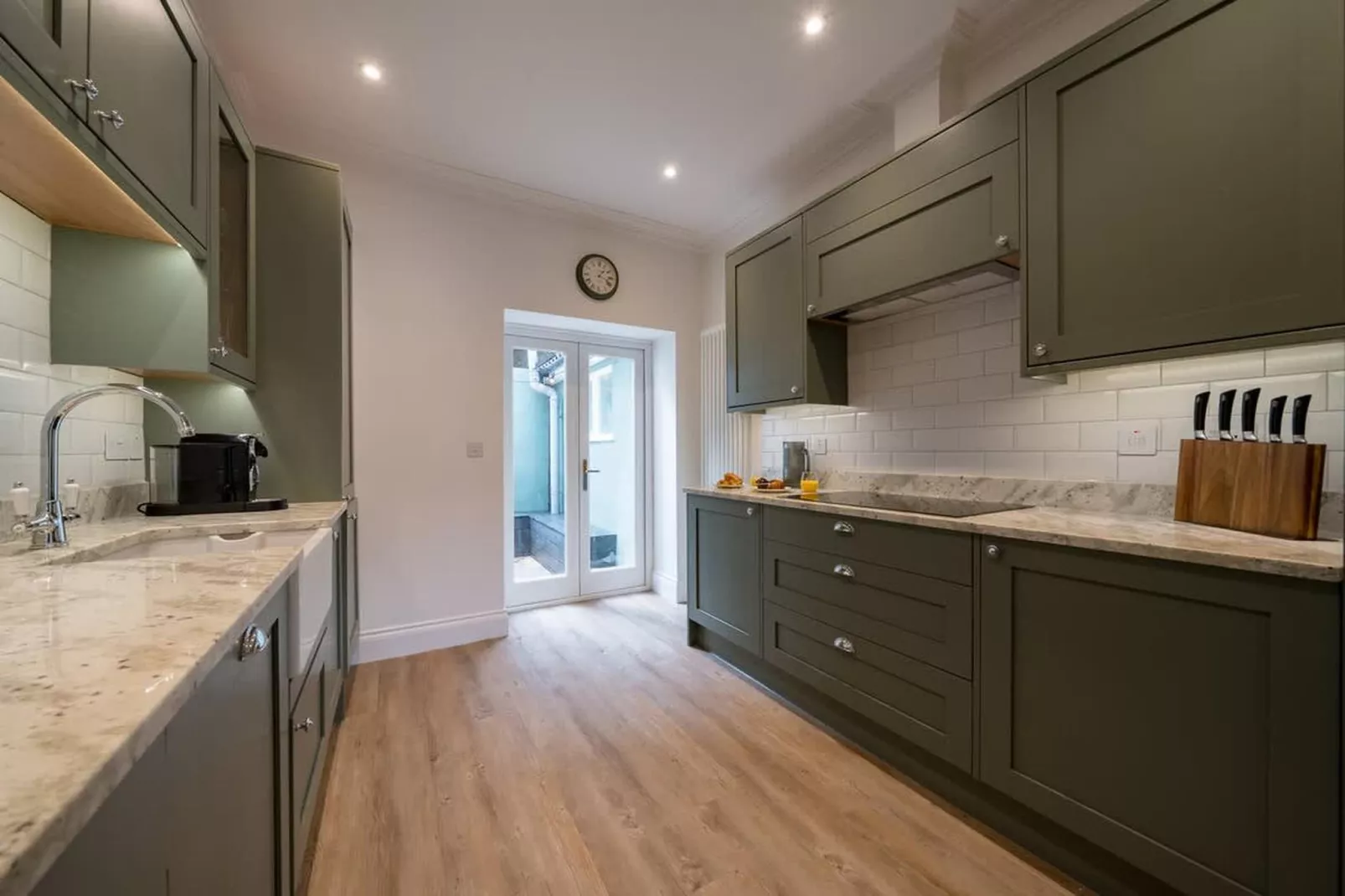 BS8 Bruton Pl 2-Küche