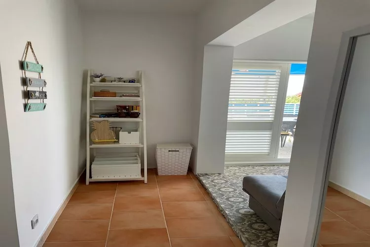 Apartments Sun 4 You - One Bedroom Apartment with Terrace and Sea View (Apartment 1) - Innenbereich