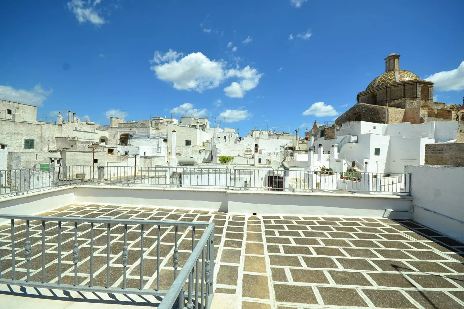 Palazzo Ostuni-Balcon-terrasse