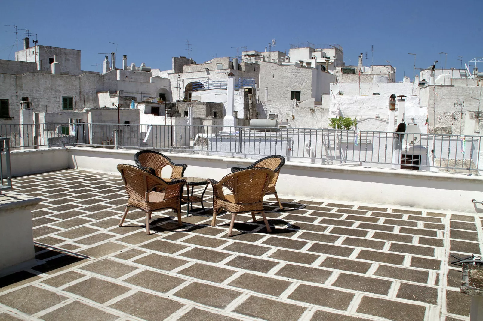 Palazzo Ostuni-Balcon-terrasse