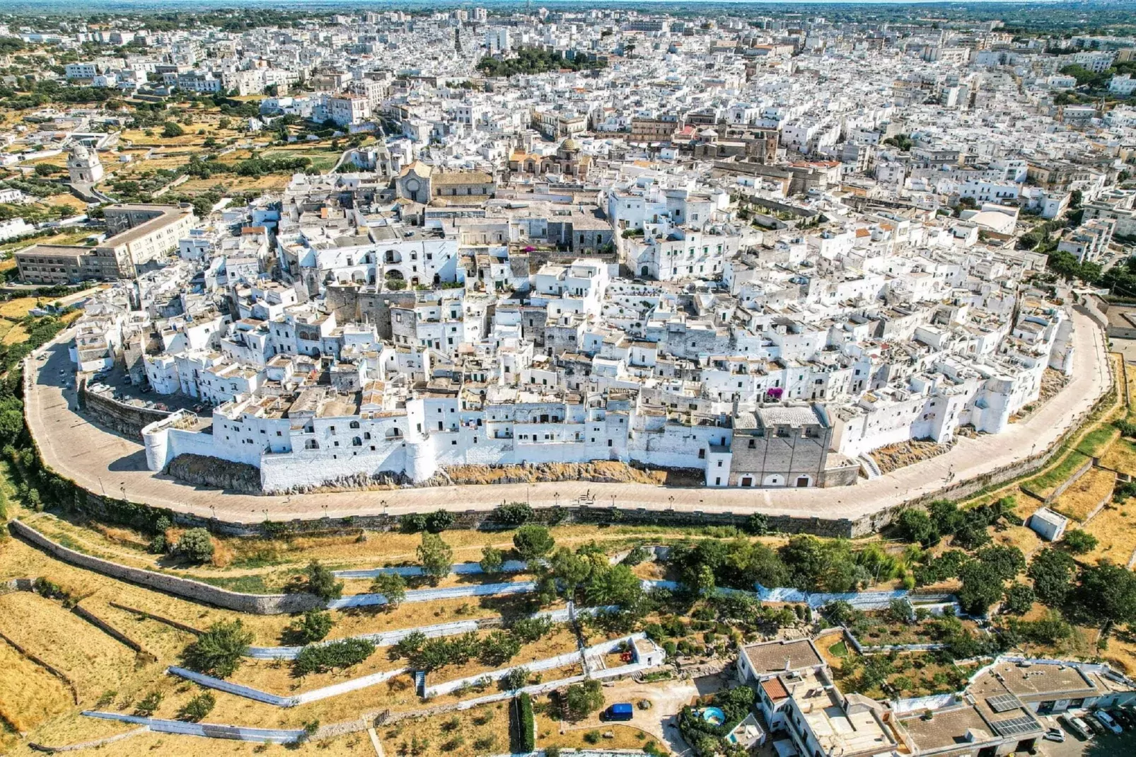 Palazzo Ostuni-Zones d'été à 1 km