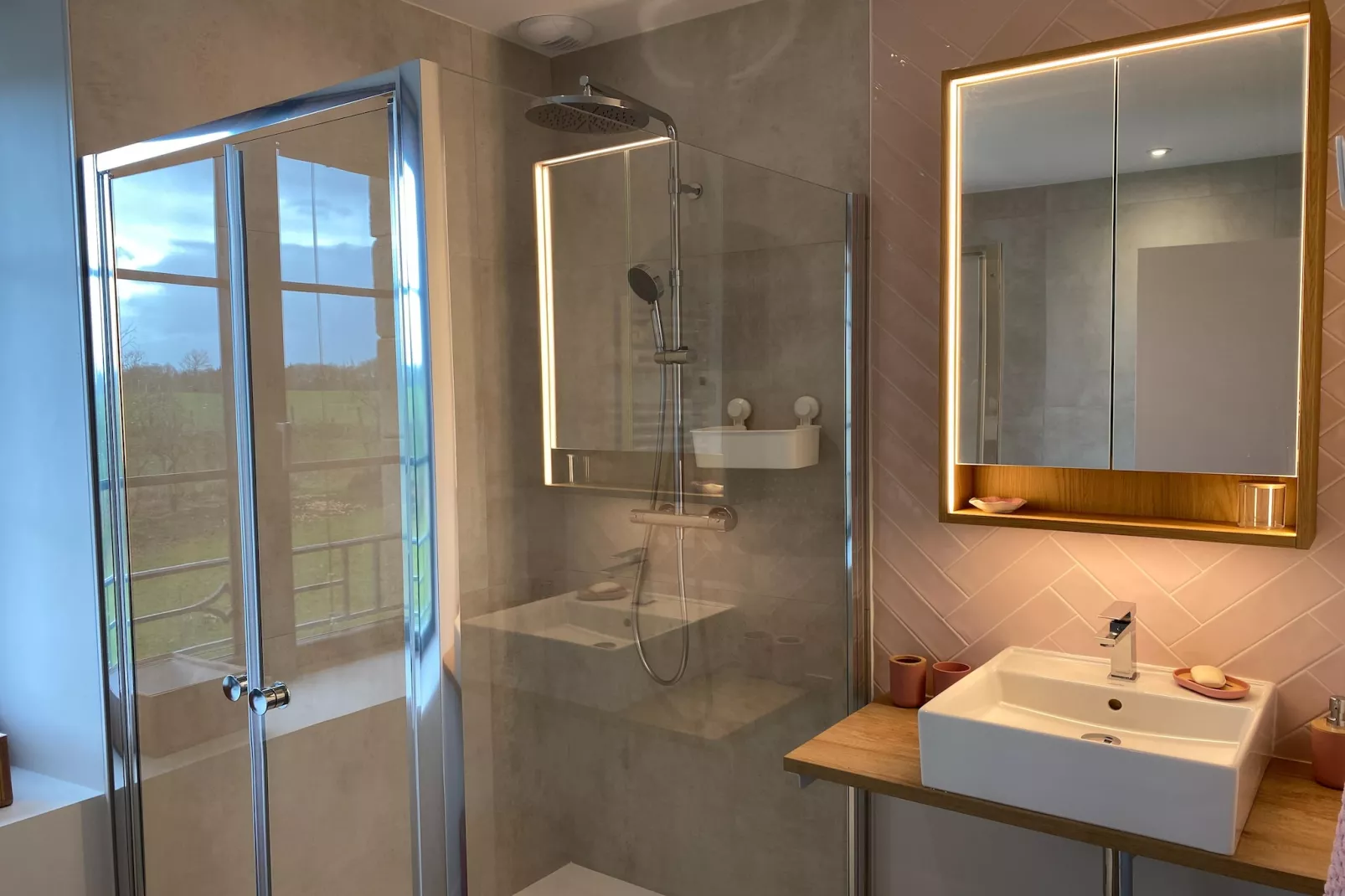 Joli gîte à Corseul-Badezimmer