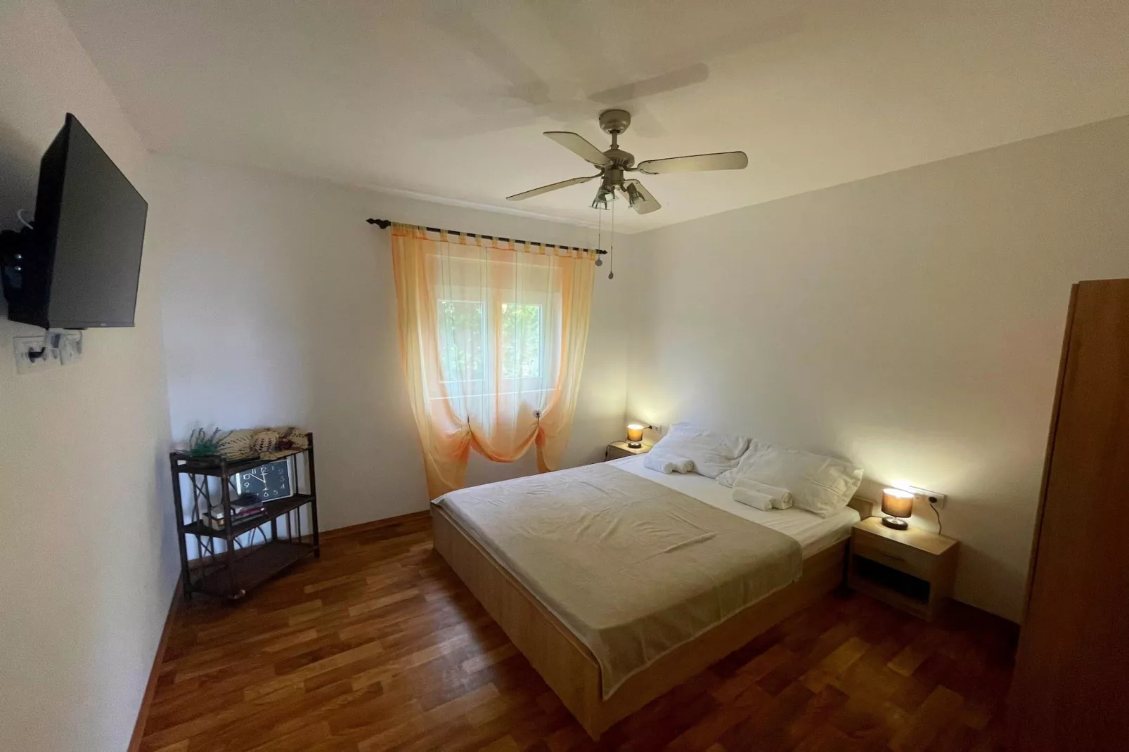 Apartments Sun 4 You - Two Bedroom Apartment with Balcony and Sea View (Apartment 2)-Bedroom