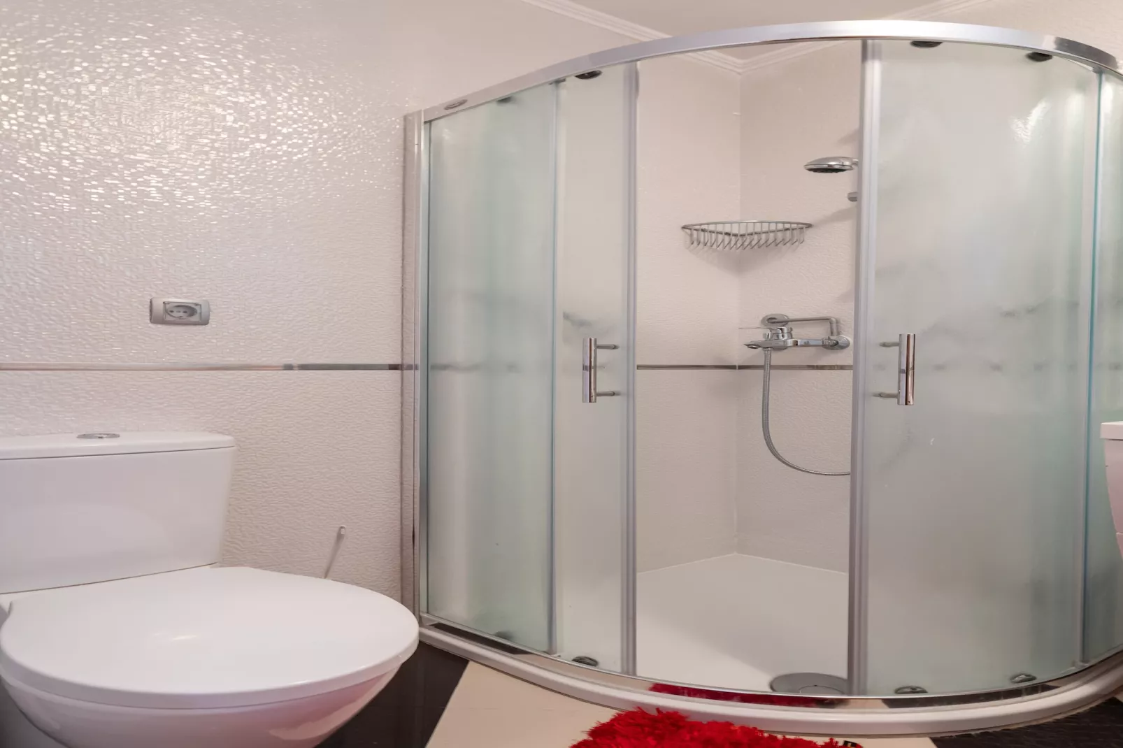 Apartment Viva la Vita - Two-Bedroom Apartment with Shared Pool-Bathroom