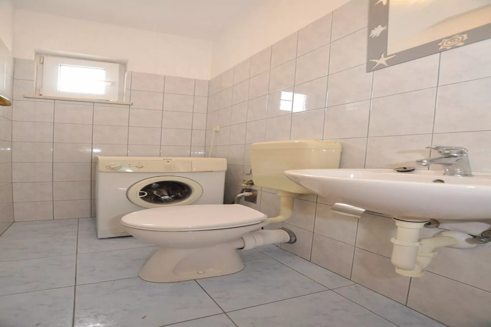 Apartments Seagull - Comfort Two Bedroom Apartment with Sea View Balcony (Tonko)-Salle de bain