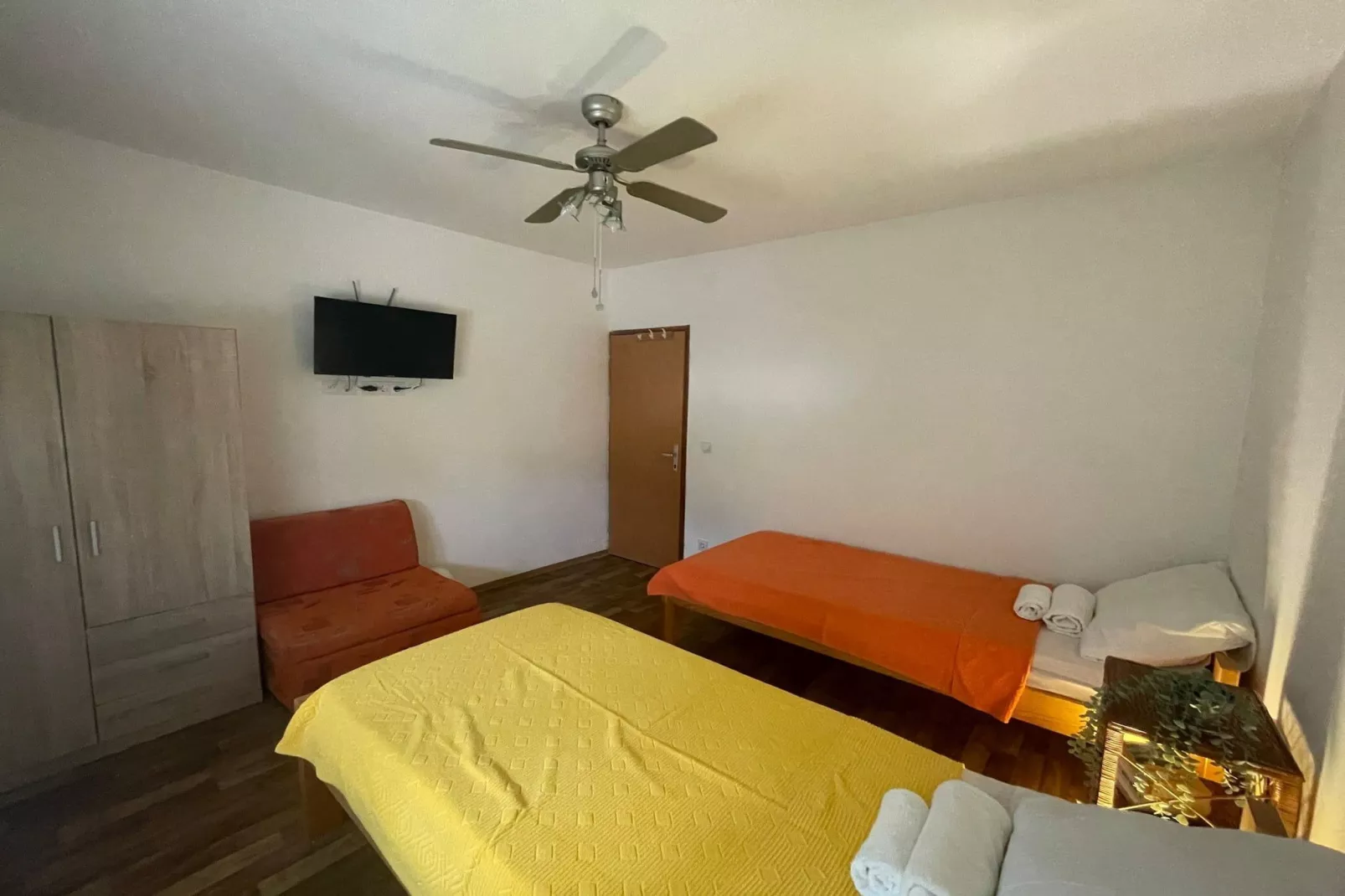 Apartments Sun 4 You - Two Bedroom Apartment with Balcony and Sea View (Apartment 2)-Bedroom