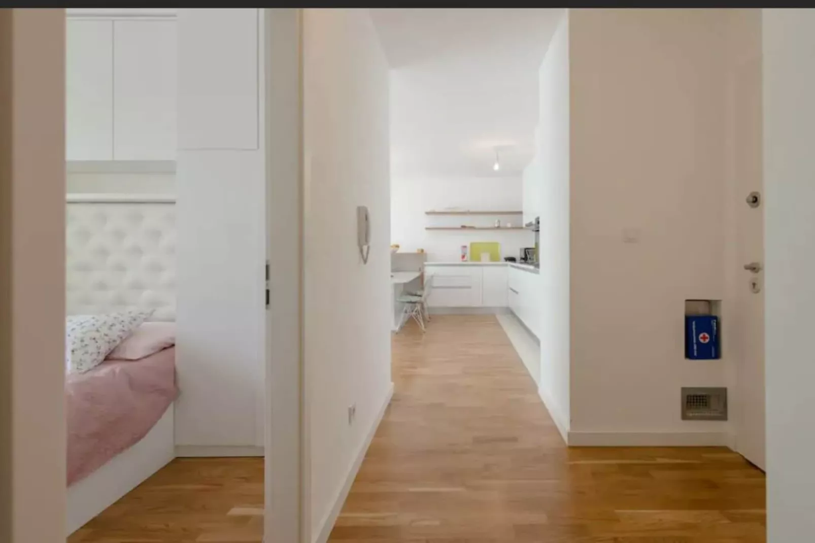 Apartment White Gardenia (ST) - One Bedroom Apartment with Balcony-Indoor