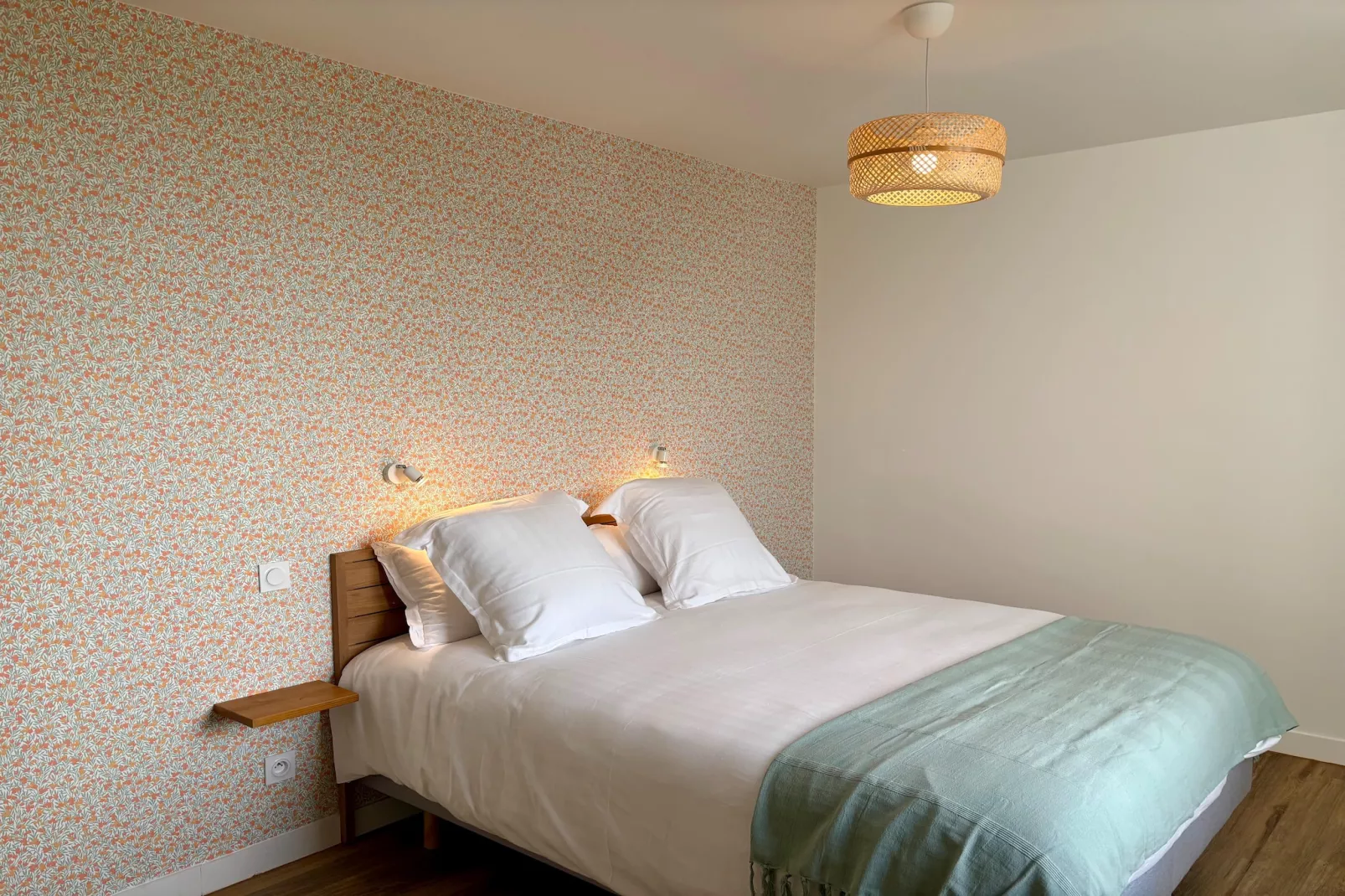 Joli gîte à Corseul-Schlafzimmer