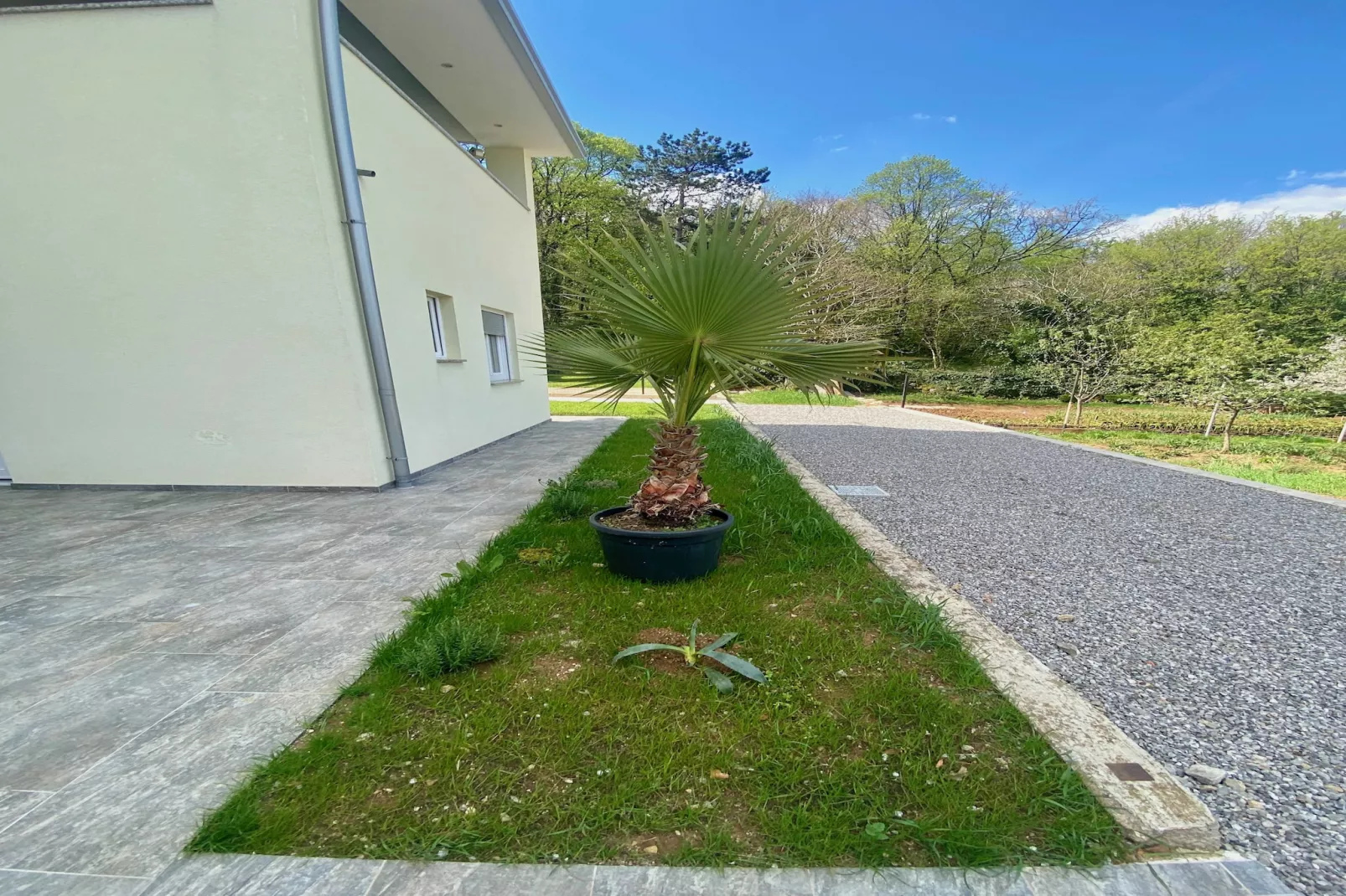 VERT Apartment - Two Bedroom Apartment with Terrace-Outdoor