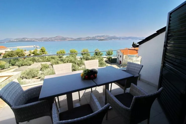Apartments Kula - Three Bedroom Apartment with Terrace and Sea View C5 - Terrasse