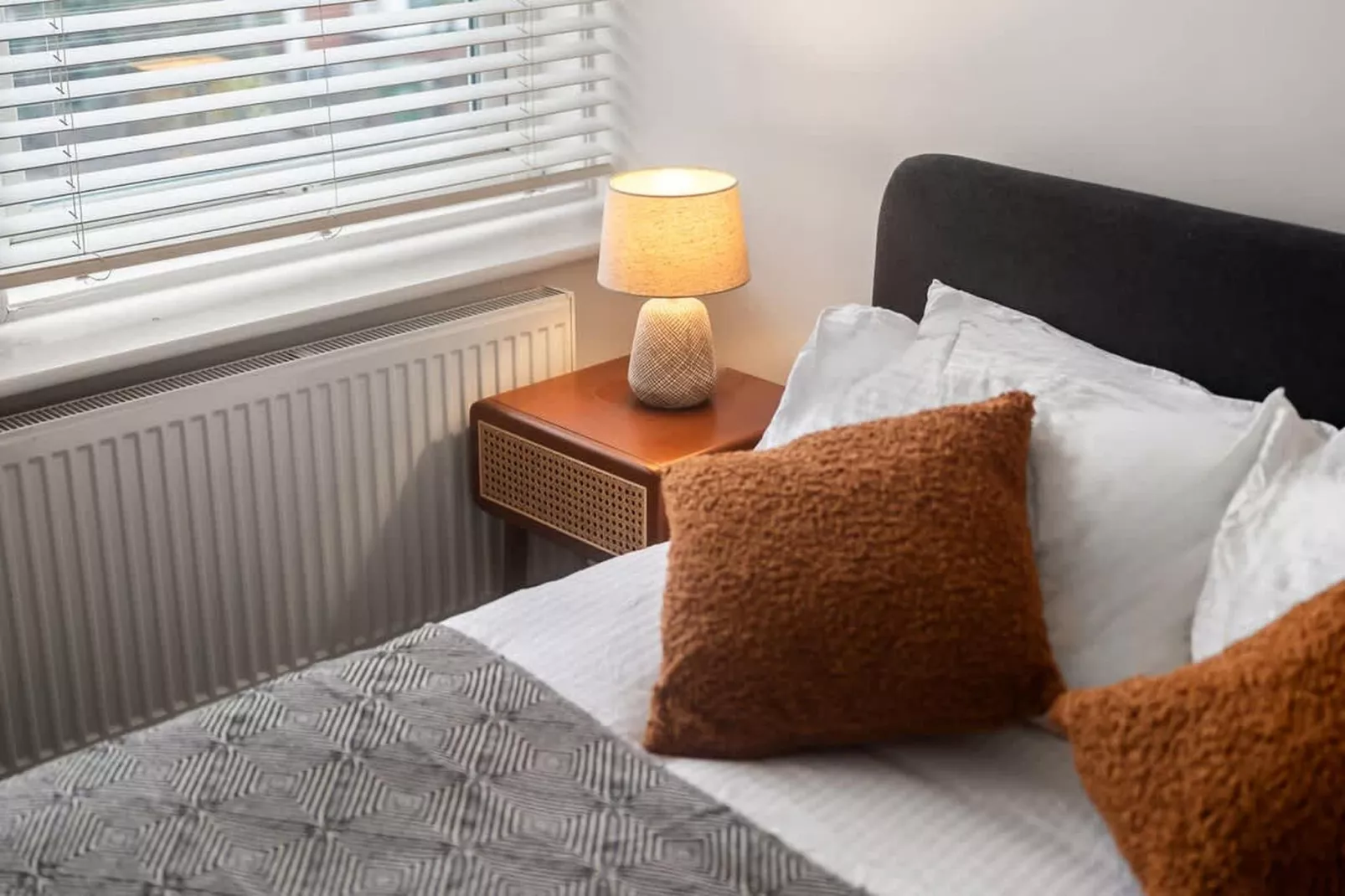 SW6 Fulham Palace Rd-Ambiance