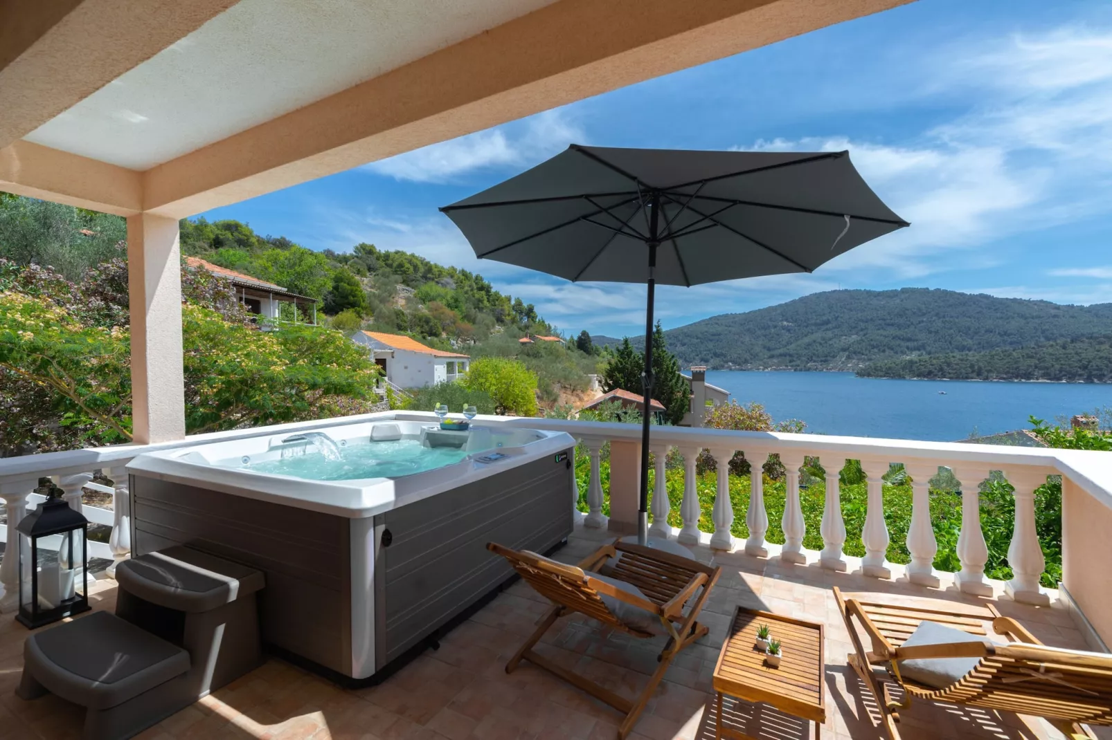 Holiday Home Diana -  Comfort Two Bedroom Apartment with Terrace and Sea View-Terrasse