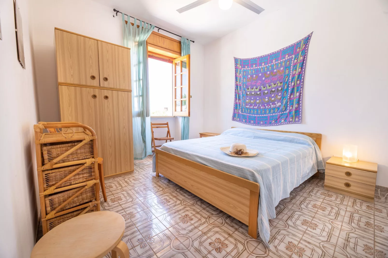 TS11-Bedroom
