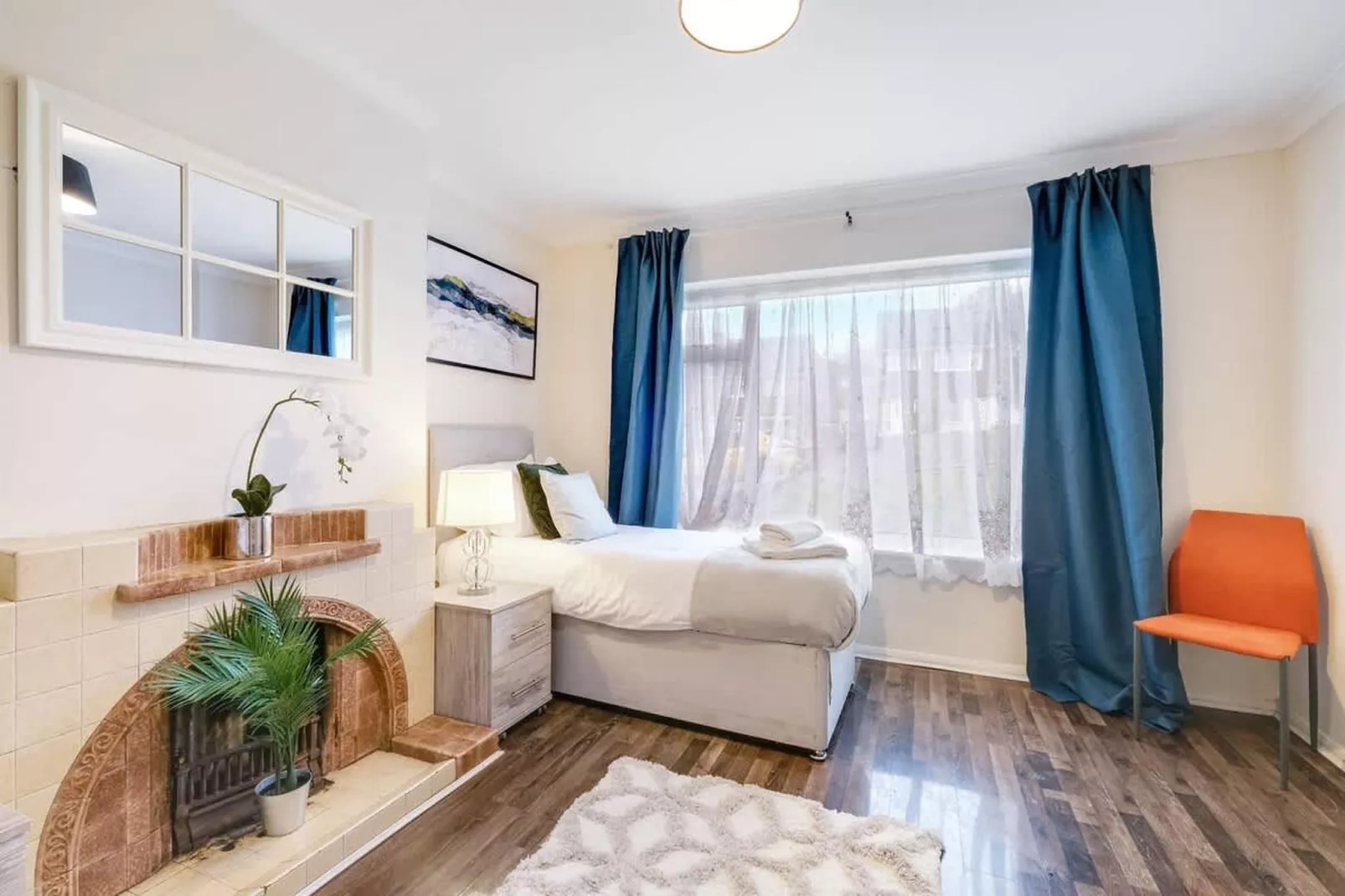 HP13 Arnison 94-Bedroom