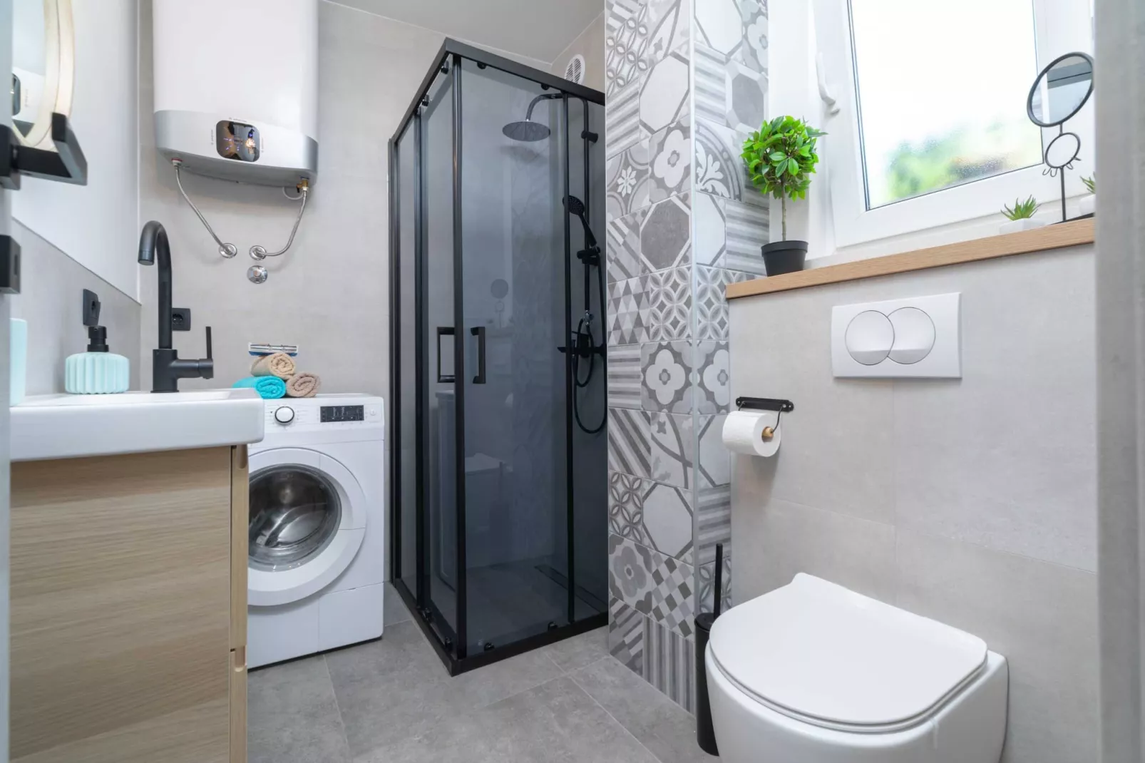 Holiday Home Diana - Five Bedroom House with Terrace and Sea View-Bathroom