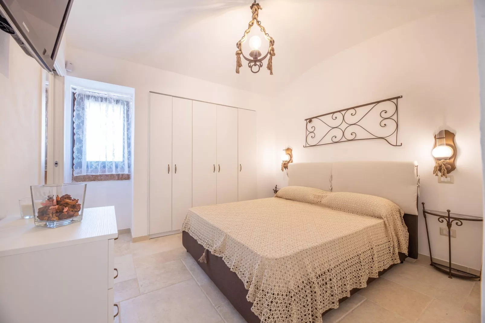 Taviano-Bedroom