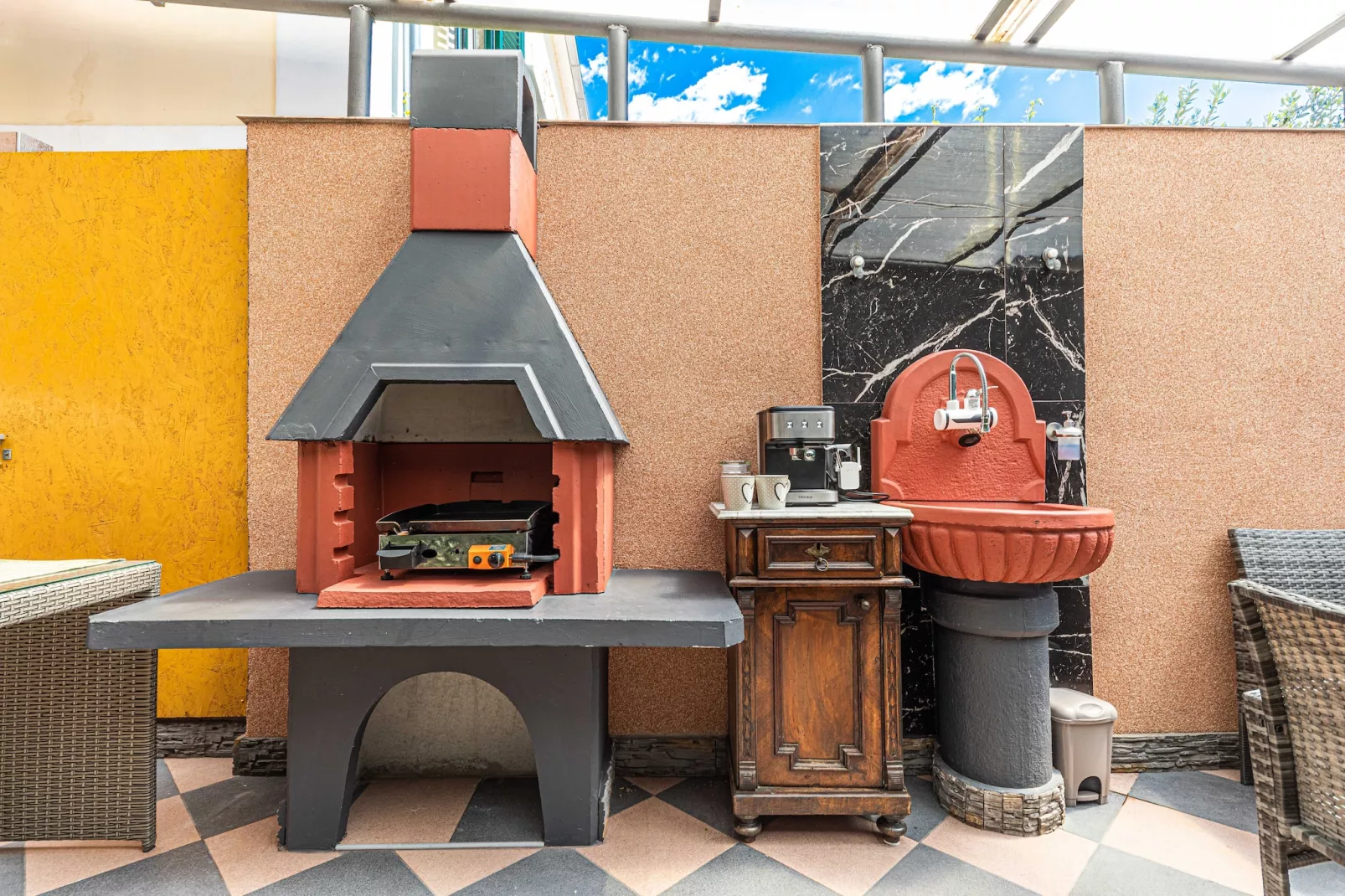 Apartments Keka - One Bedroom Apartment-Terrace