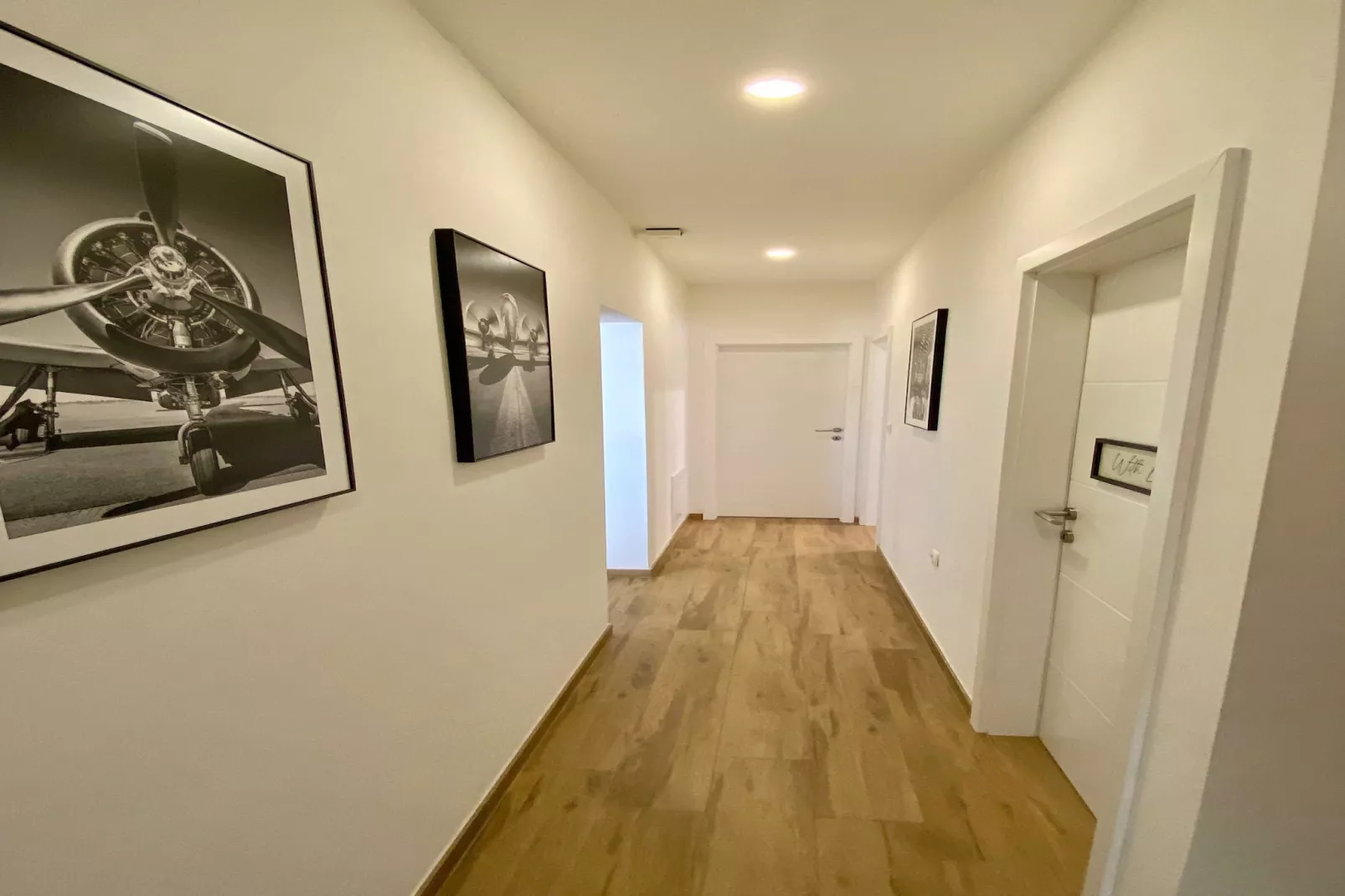 VERT Apartment - Two Bedroom Apartment with Terrace-Indoor