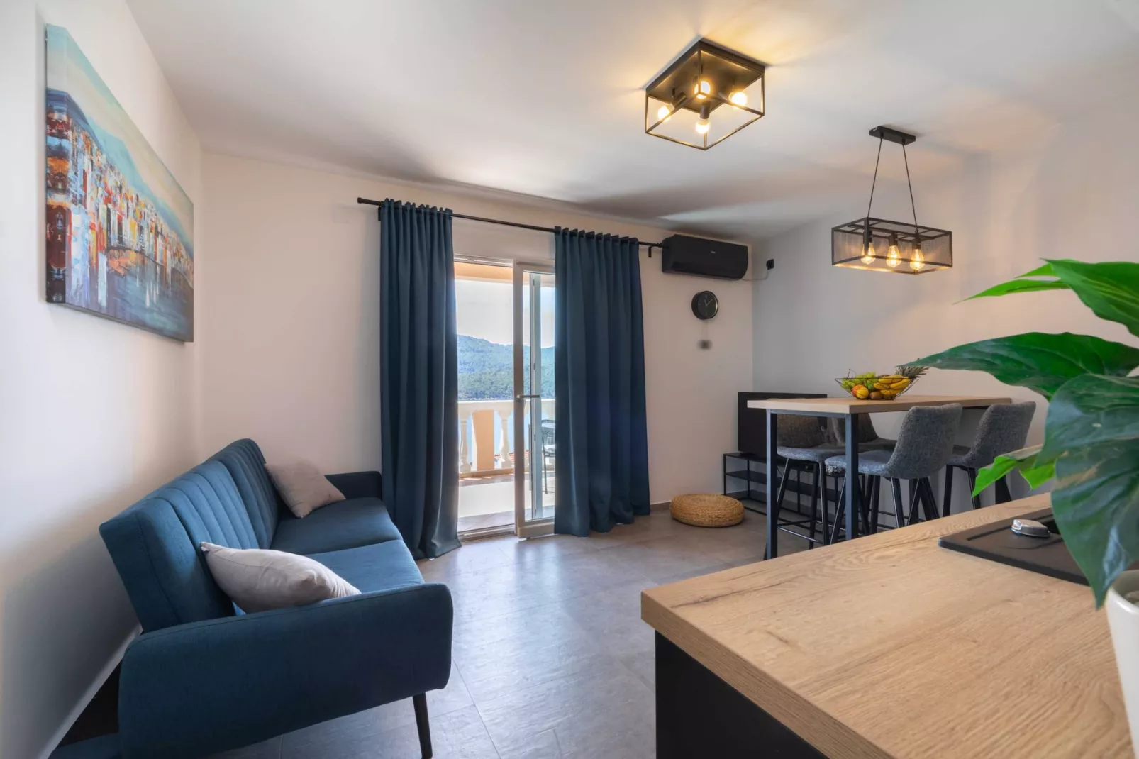 Holiday Home Diana - Five Bedroom House with Terrace and Sea View-Indoor