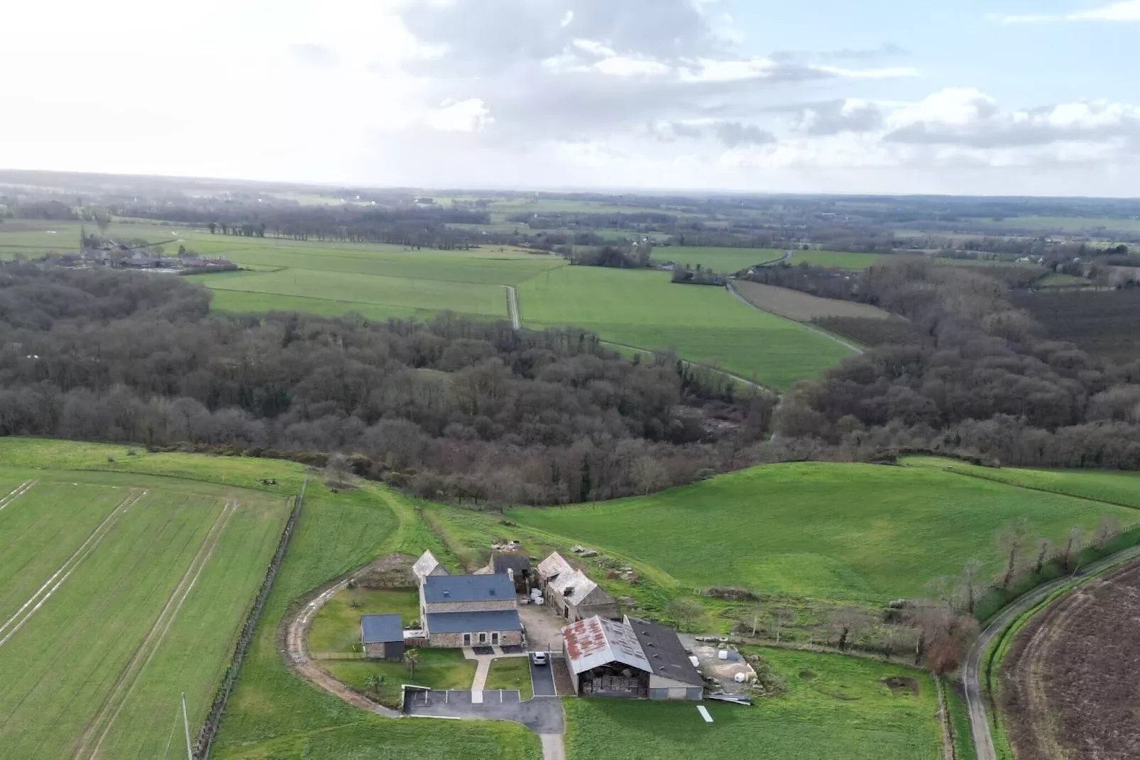 Joli gîte à Corseul-Gebiete Sommer 1 km
