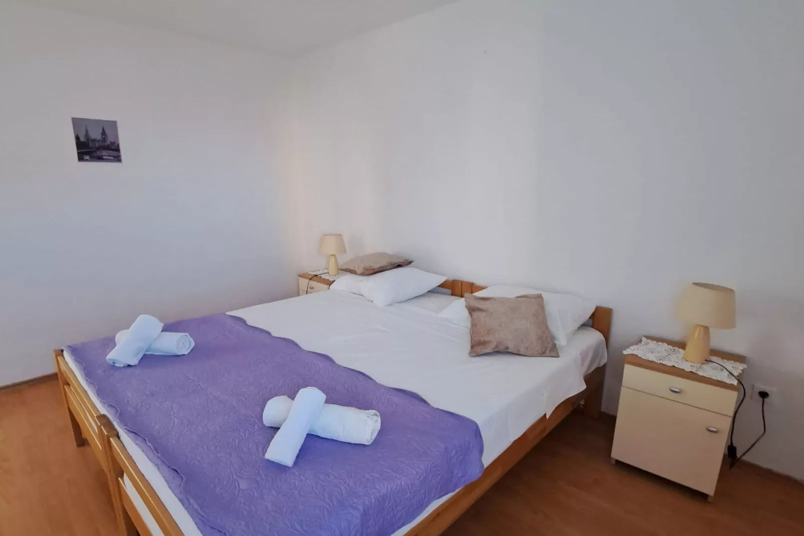 Apartment Marko (ST) - Three Bedroom Apartment with Balcony and Garden View-Bedroom