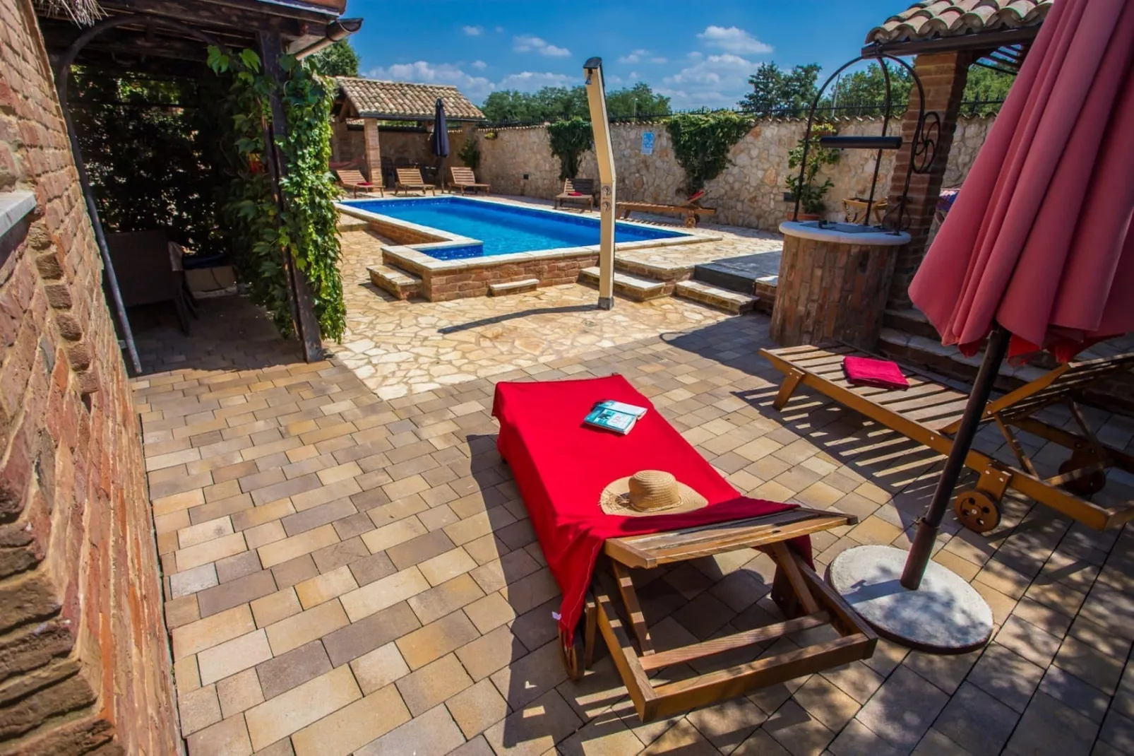 Apartments Andre Poreč - Two Bedroom Apartment with Terrace and Pool (Andre)-Im Freien