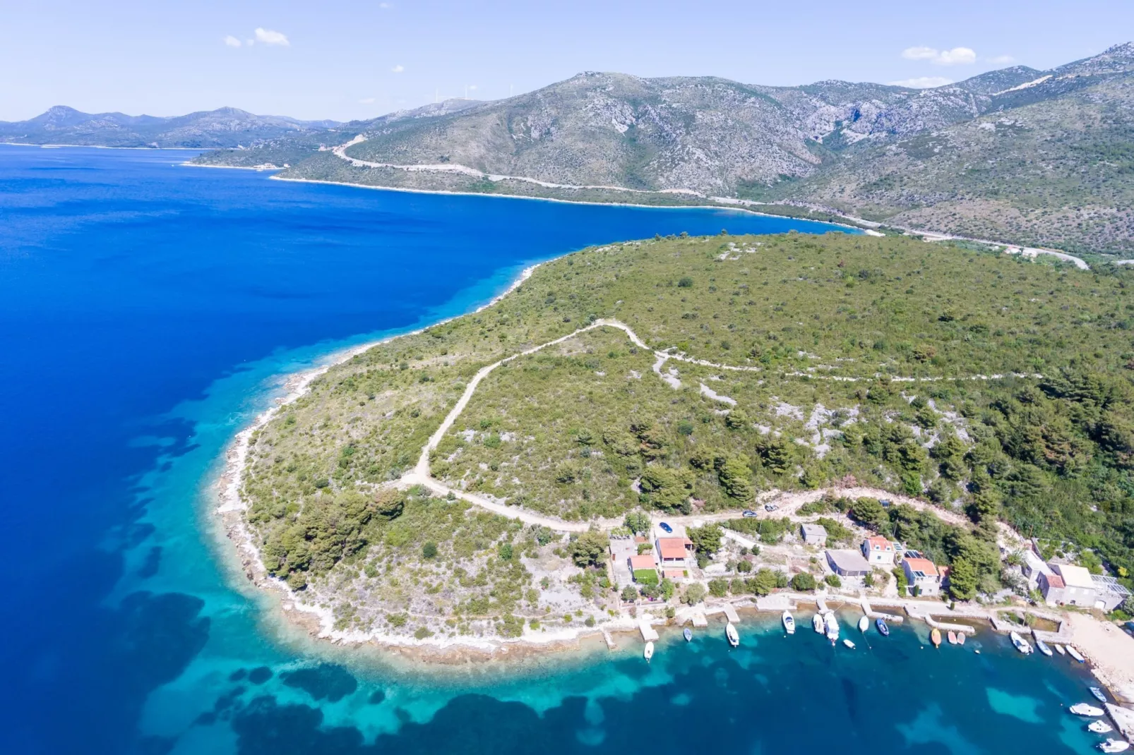 Holiday Home Magazin- One Bedroom Apartment with Terrace and Sea View-View