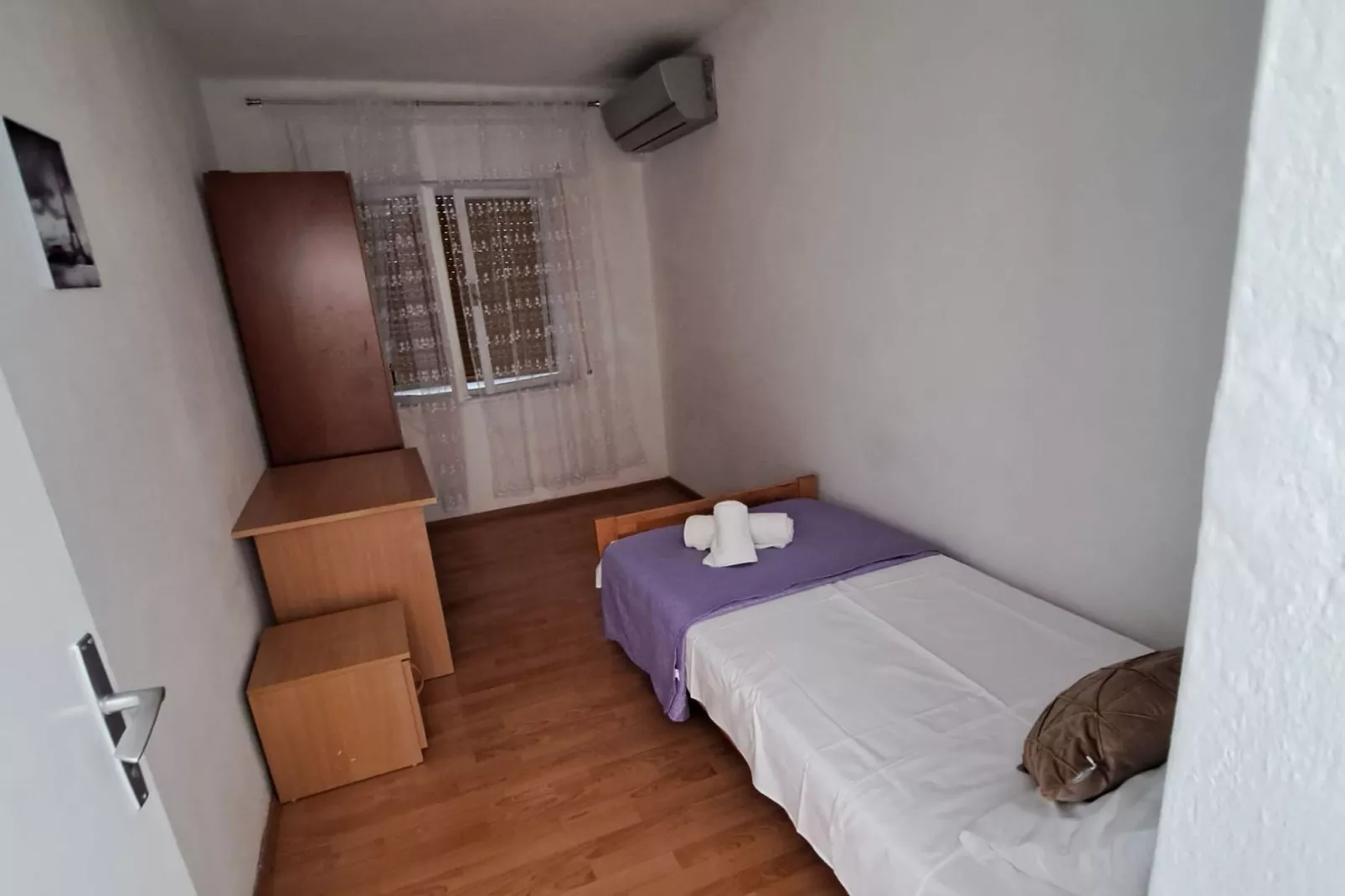 Apartment Marko (ST) - Three Bedroom Apartment with Balcony and Garden View-Bedroom