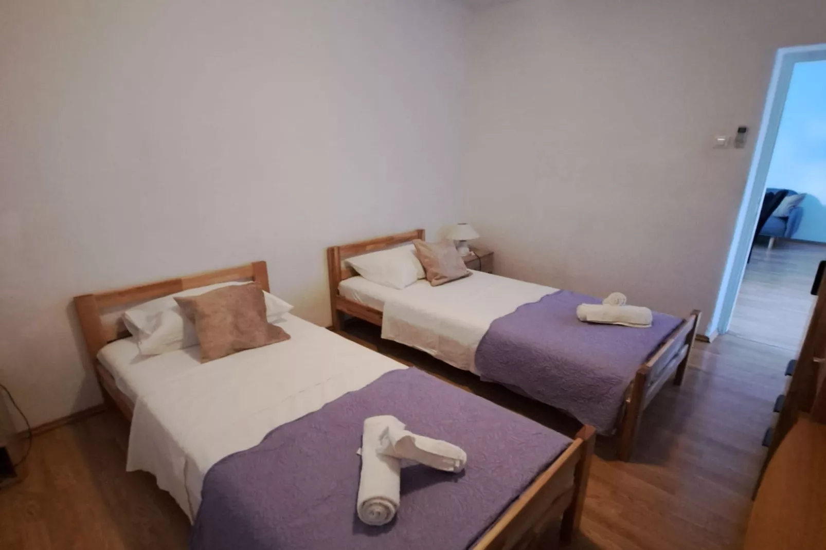 Apartment Marko (ST) - Three Bedroom Apartment with Balcony and Garden View-Bedroom