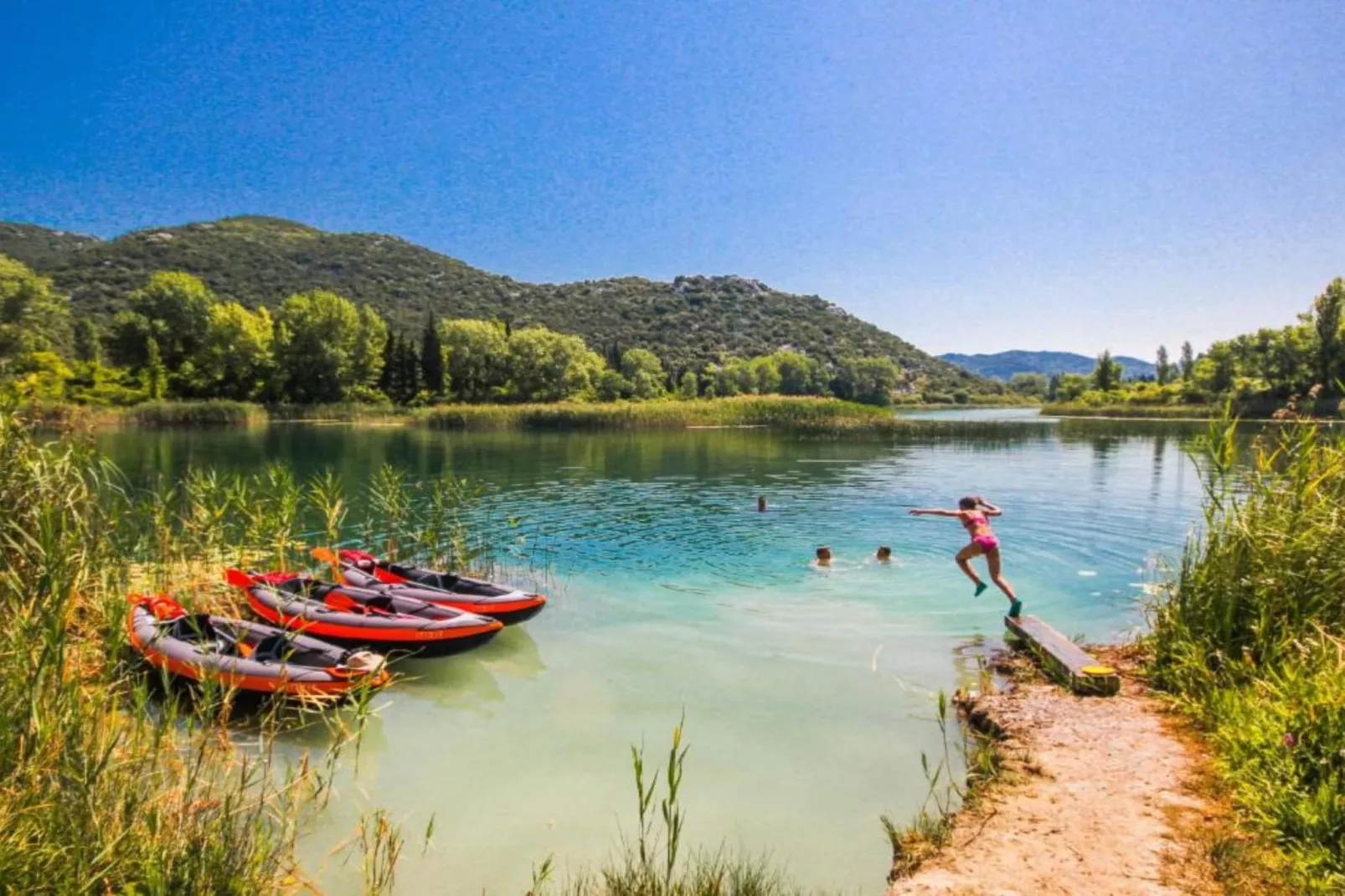 Apartments Kula - Three Bedroom Apartment with Balcony and Sea View-B5-Ambiance