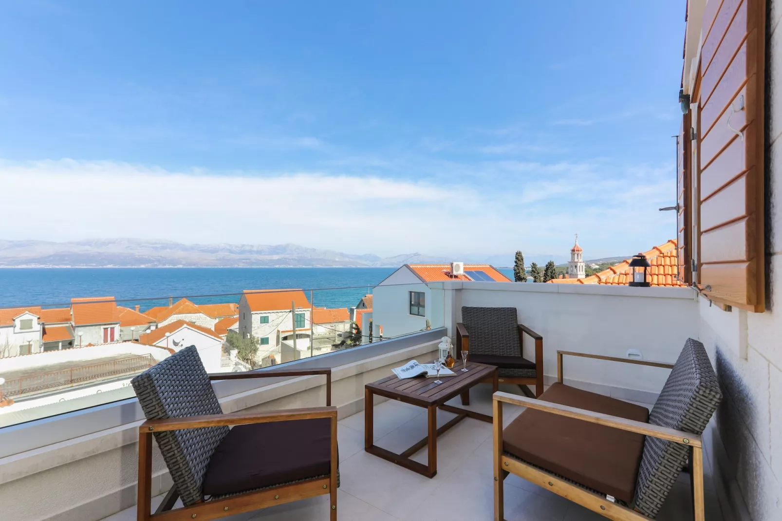 Apartment M&J - Comfort Two Bedroom Apartment with Terrace and Sea View (Škaro)-Terrasse