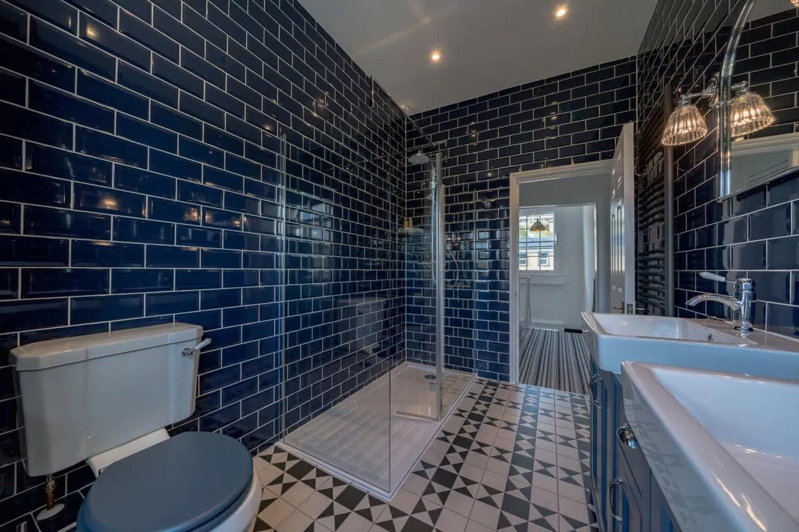 BA1 Walcot 4-Badezimmer