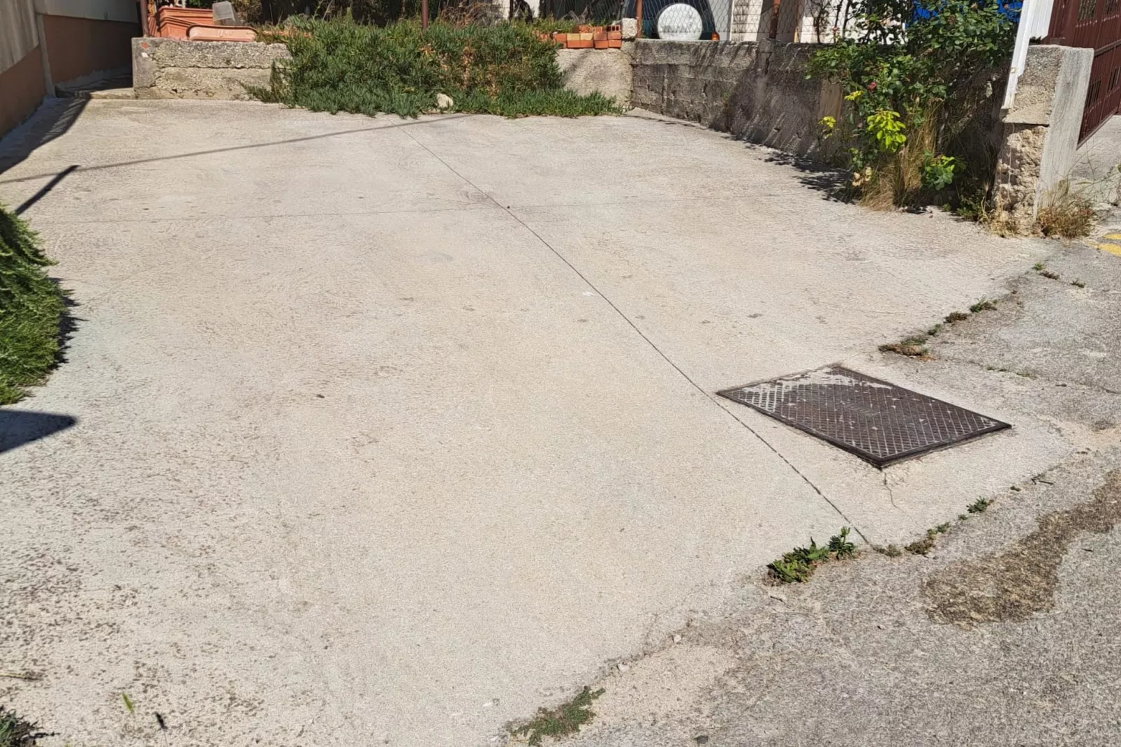 Apartment Marko (ST) - Three Bedroom Apartment with Balcony and Garden View-View