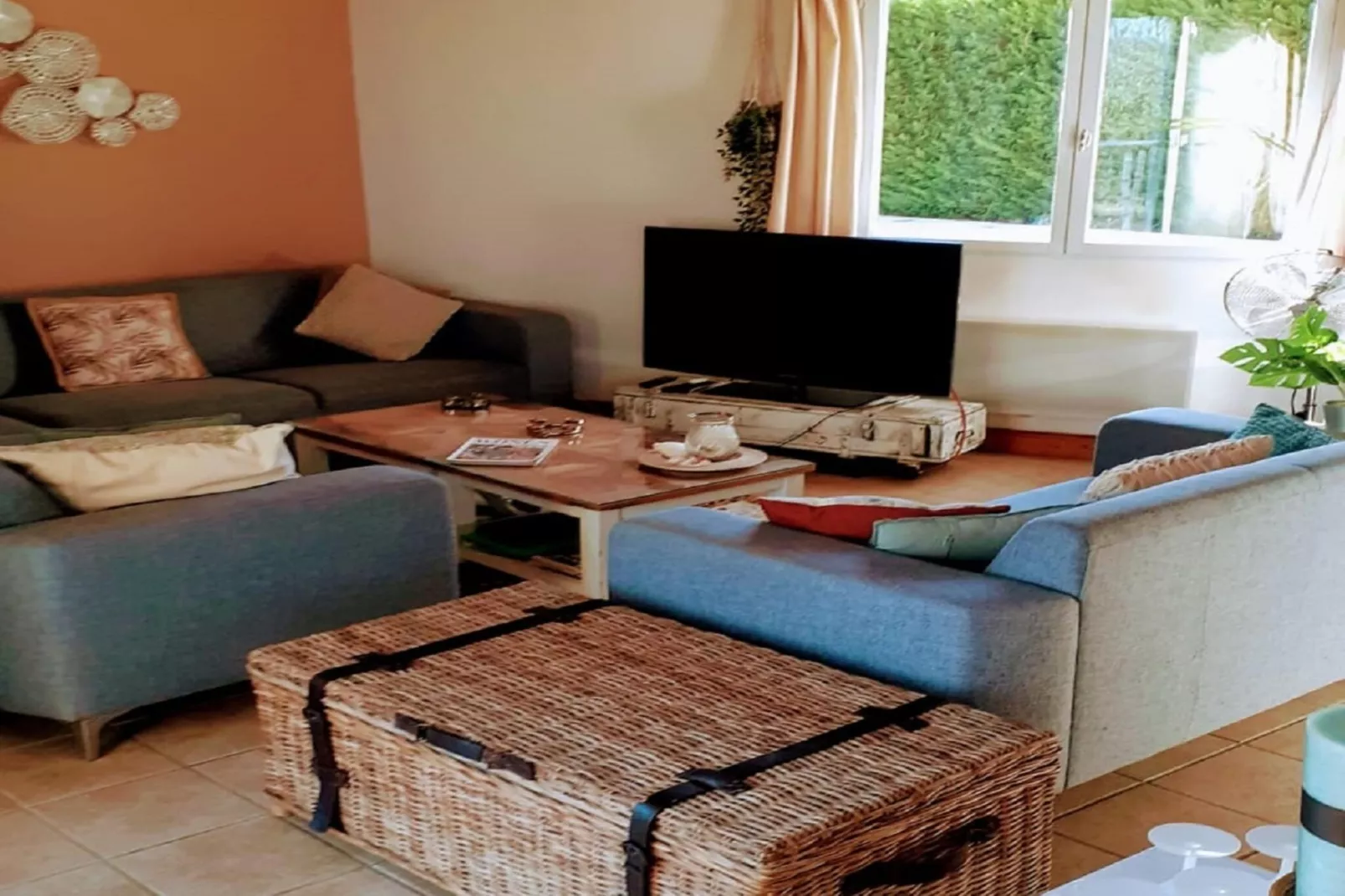 Le Place-Living room