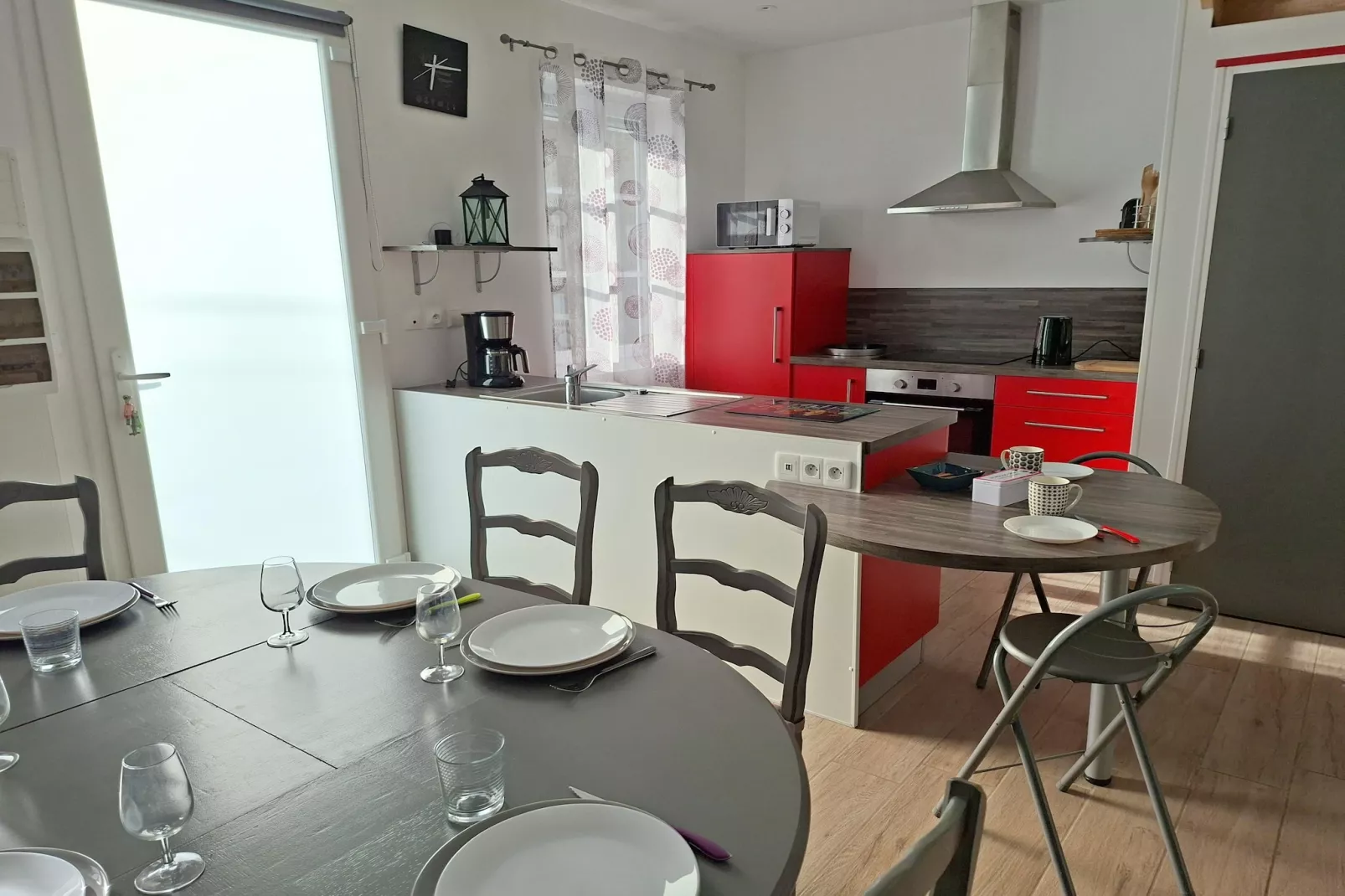 Doppelhaushälfte in St Pol de Leon-Esszimmer