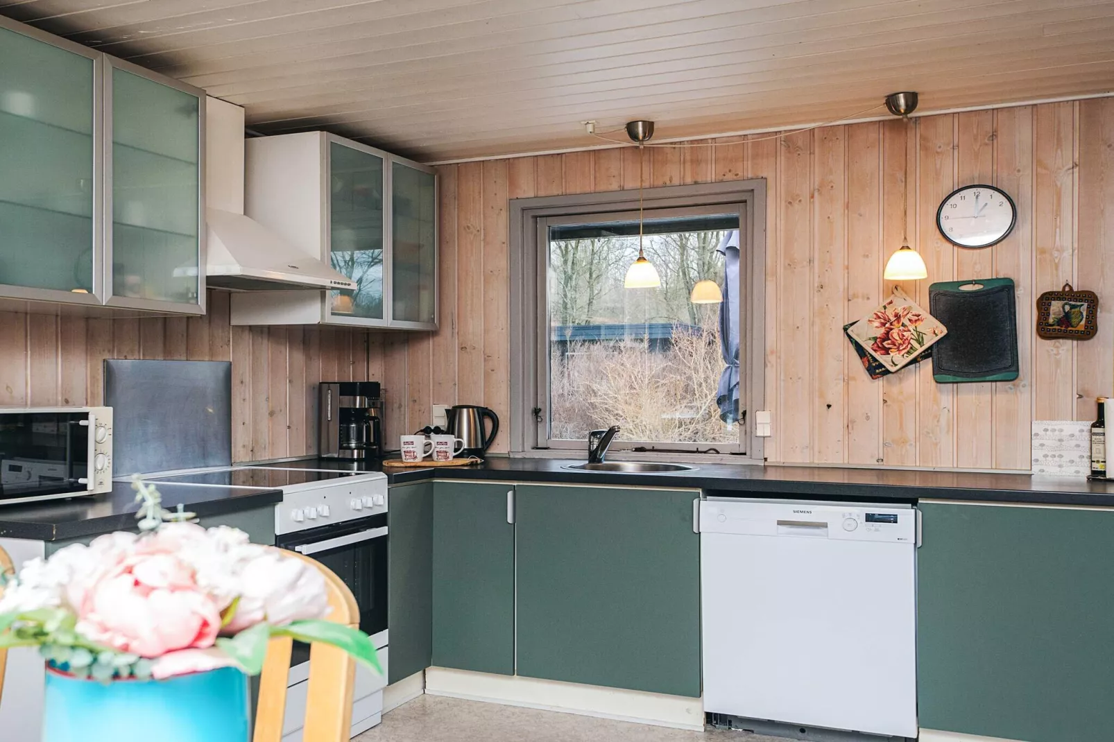 Modern Cottage Oasis in Arrild - Indoor