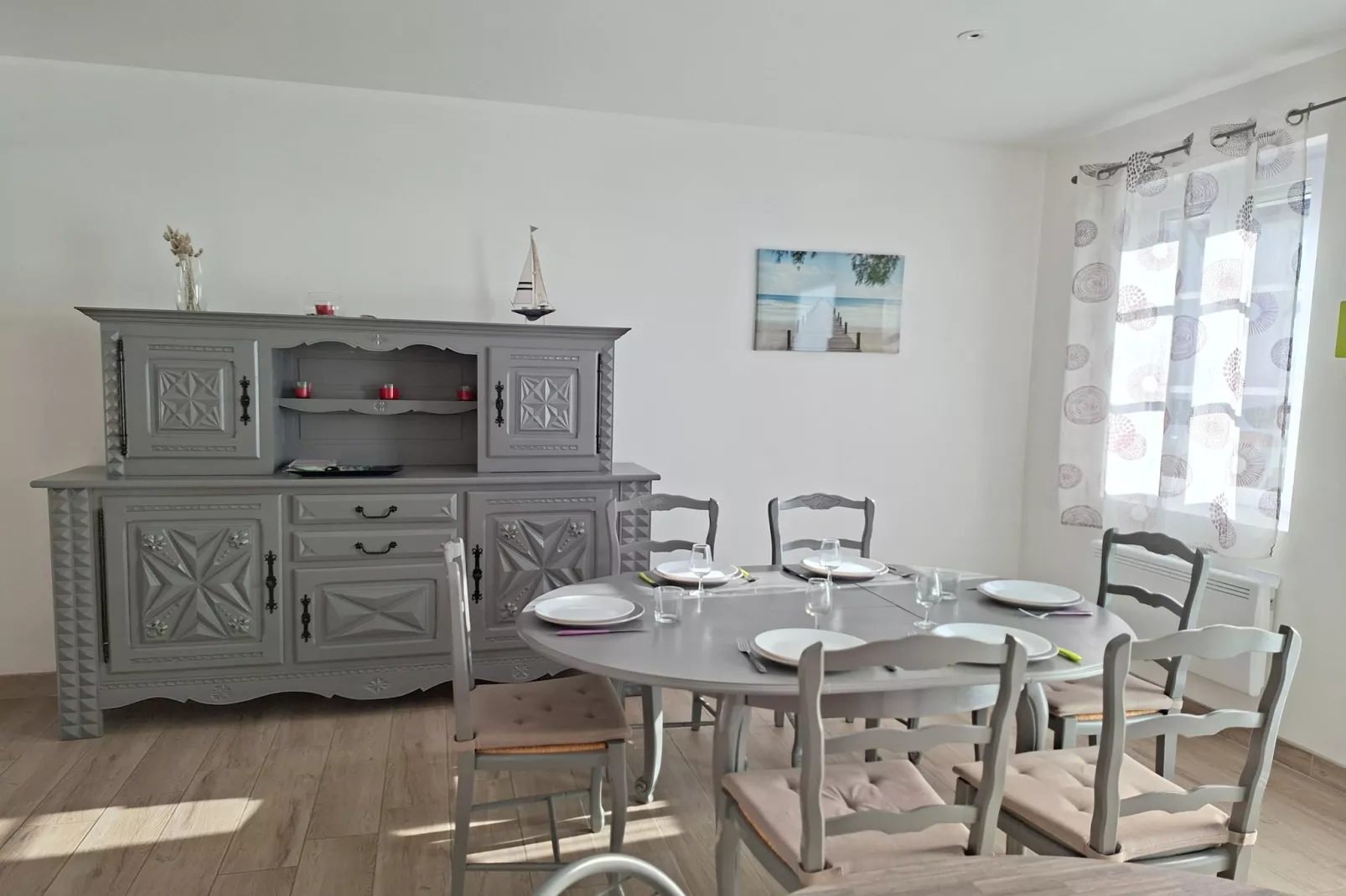 Doppelhaushälfte in St Pol de Leon-Esszimmer