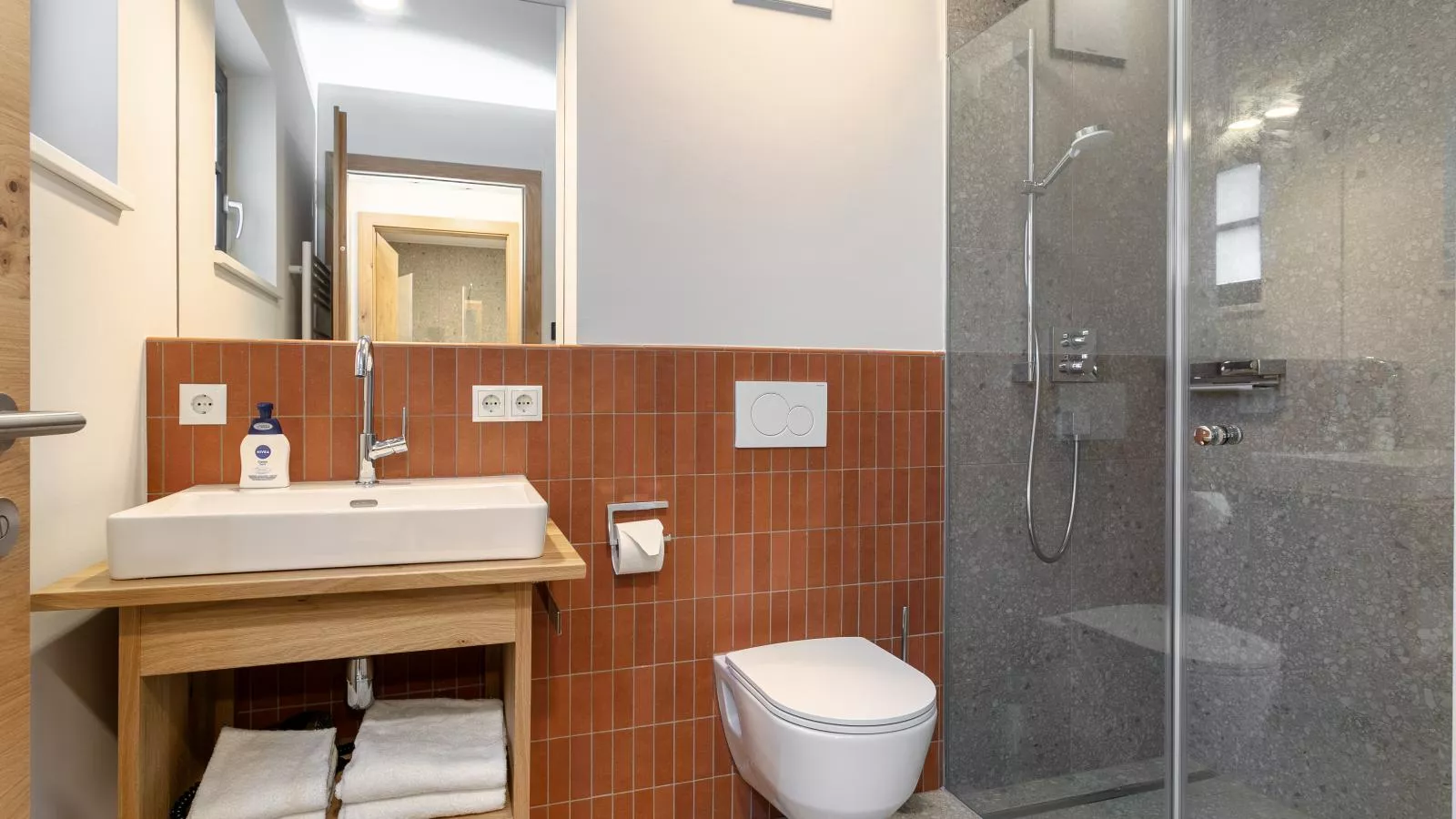 Tauernlodge Eben E1-Badezimmer